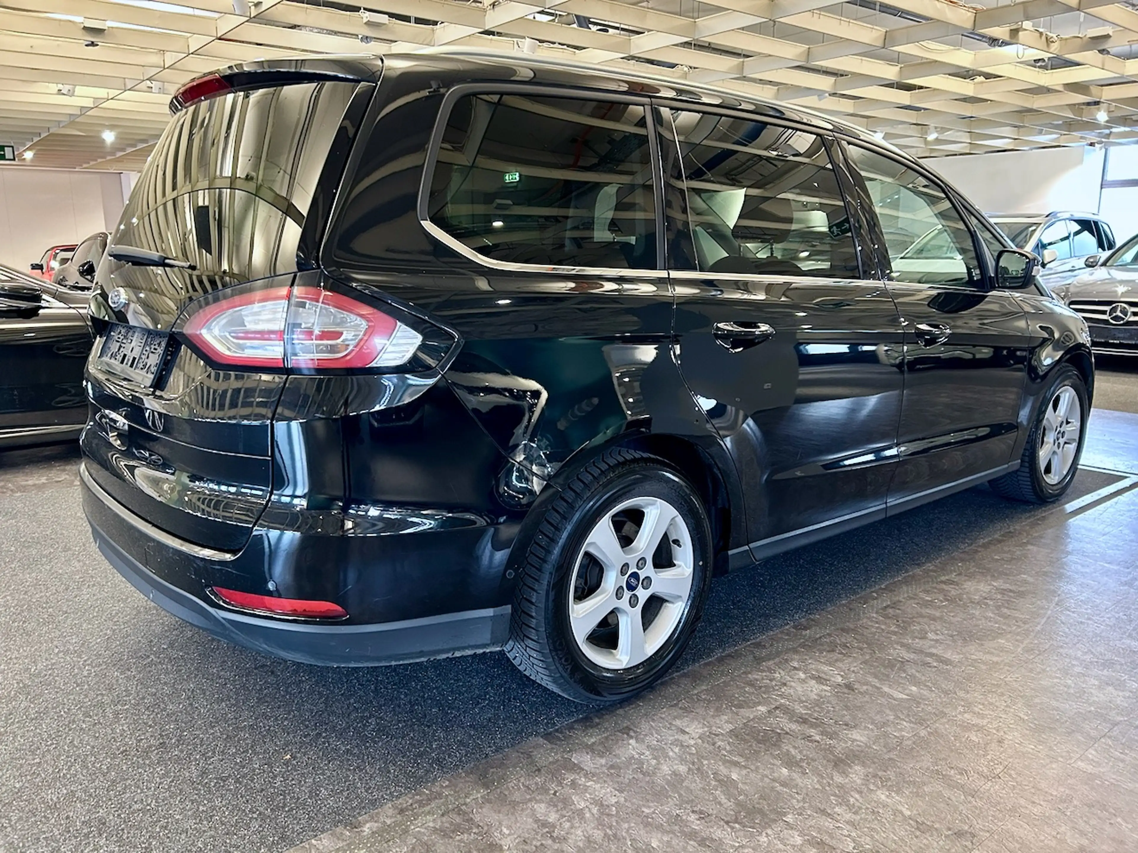 Ford Galaxy Galaxy 2,0 TDCi Titanium — photo 5