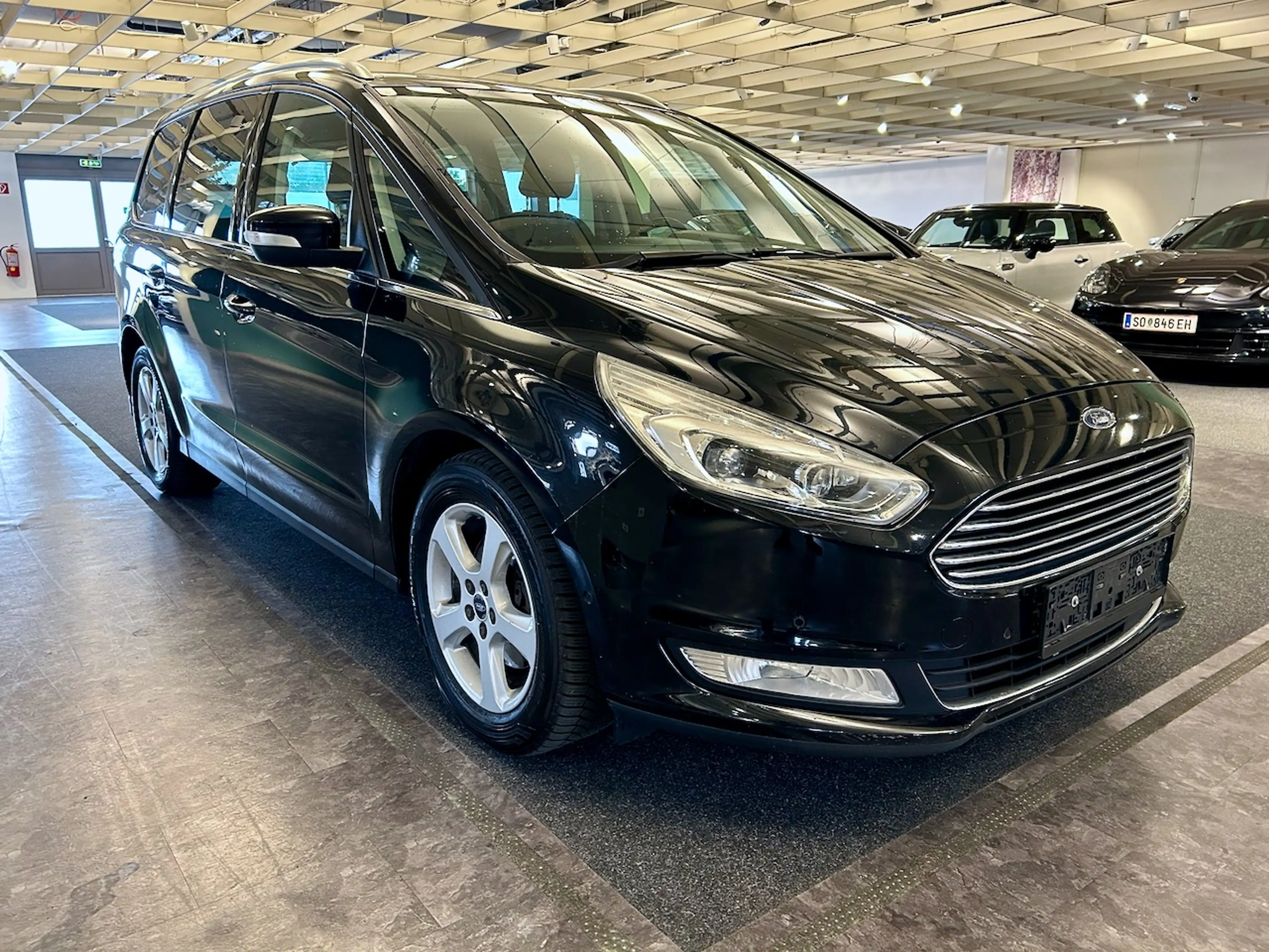 Ford Galaxy Galaxy 2,0 TDCi Titanium — photo 3