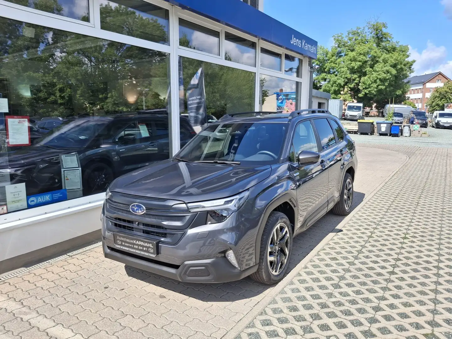 Subaru Forester 2.0ie Lineartronic Exclusive Grau - 1