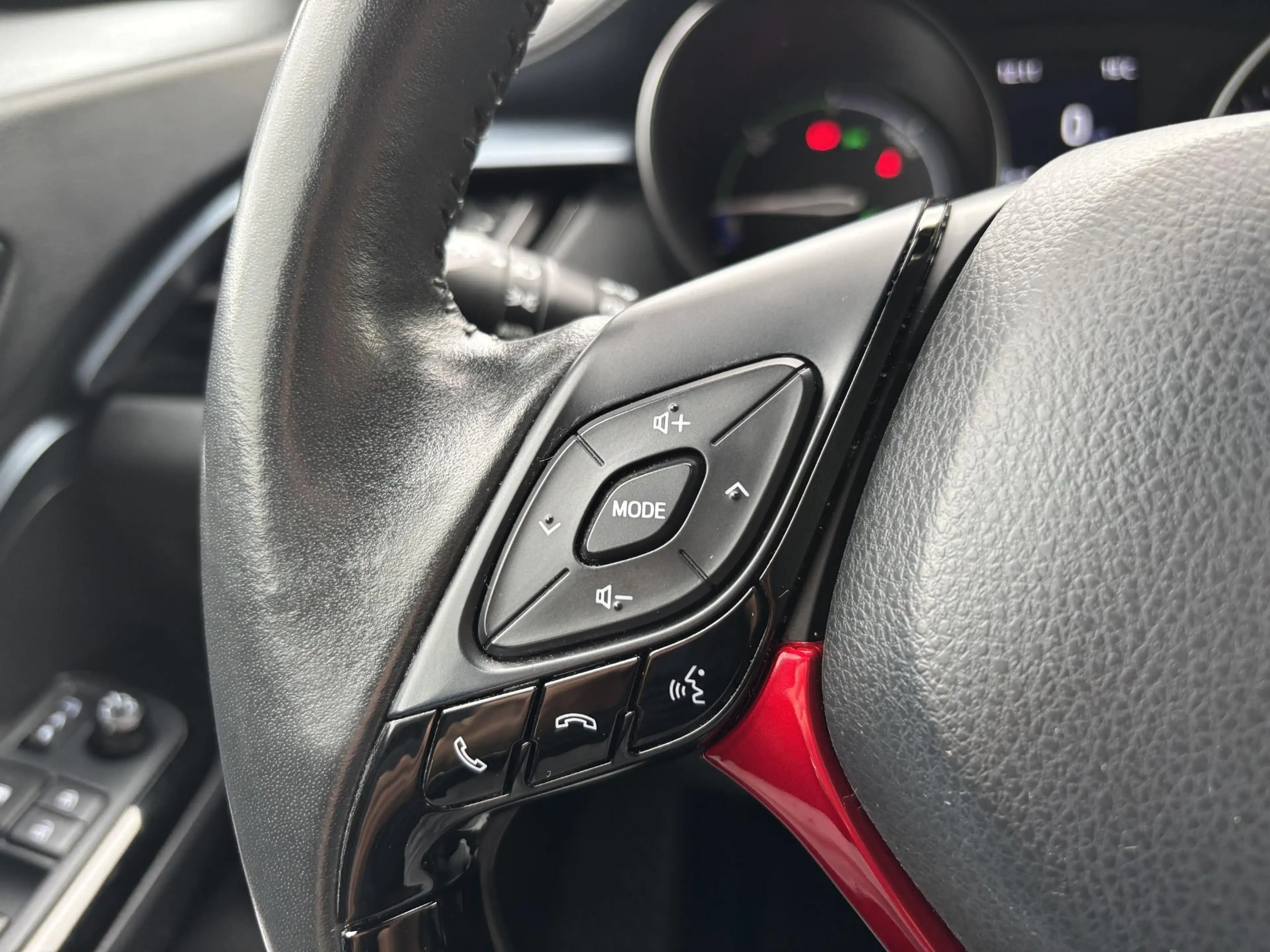 Toyota C-HR 1.8 Hybrid Executive Navigatie /  Climate Control — photo 20