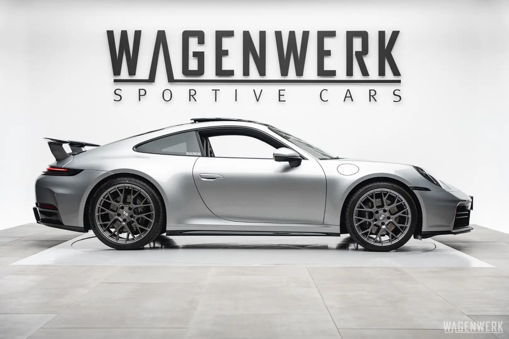 Porsche 992 992.2 Carrera AEROKIT SPORTDESIGN KEYLESS GLASDAC Silber - 2