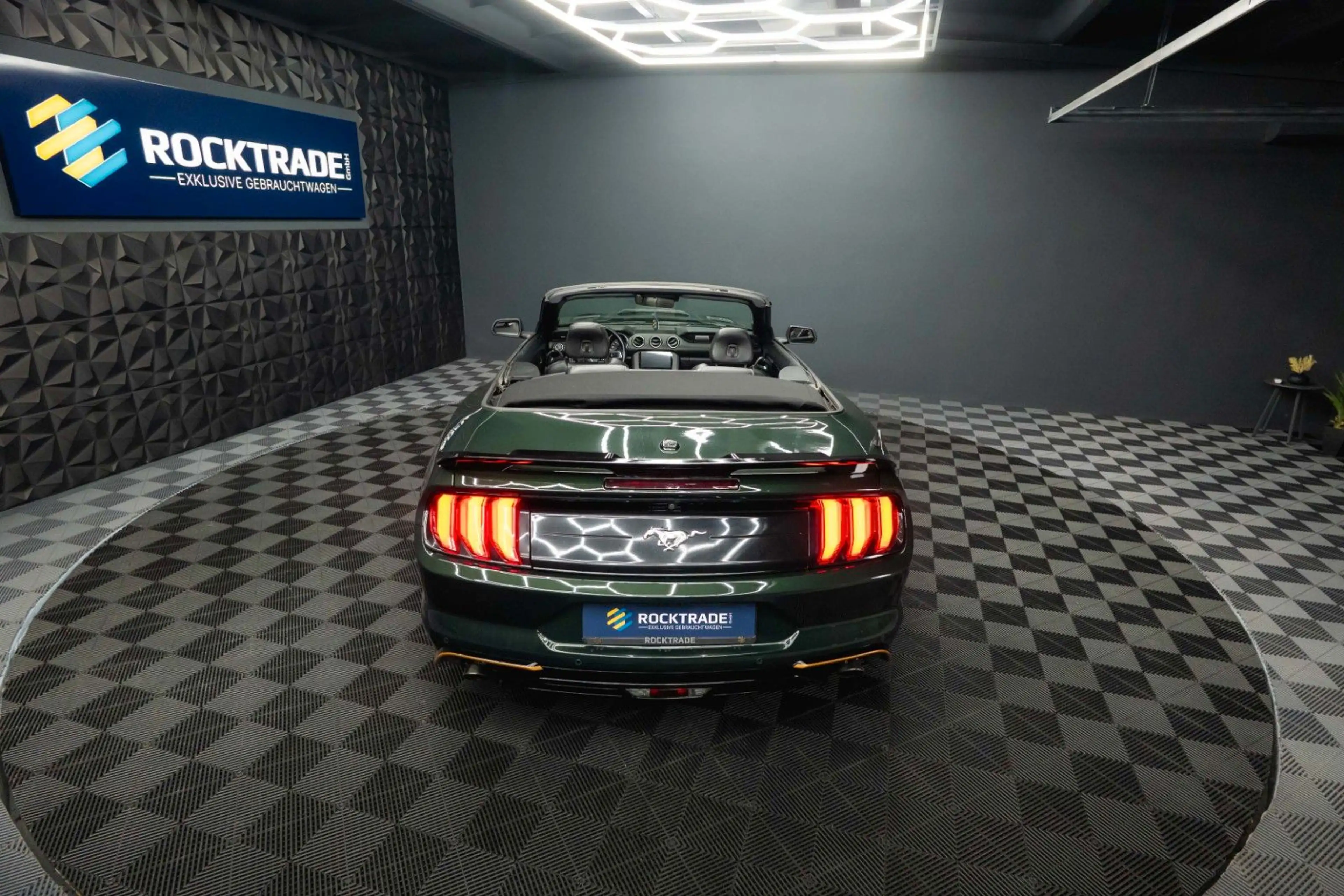 Ford Mustang Cabrio DARK HORSE RockTrade Edition 19% — photo 14