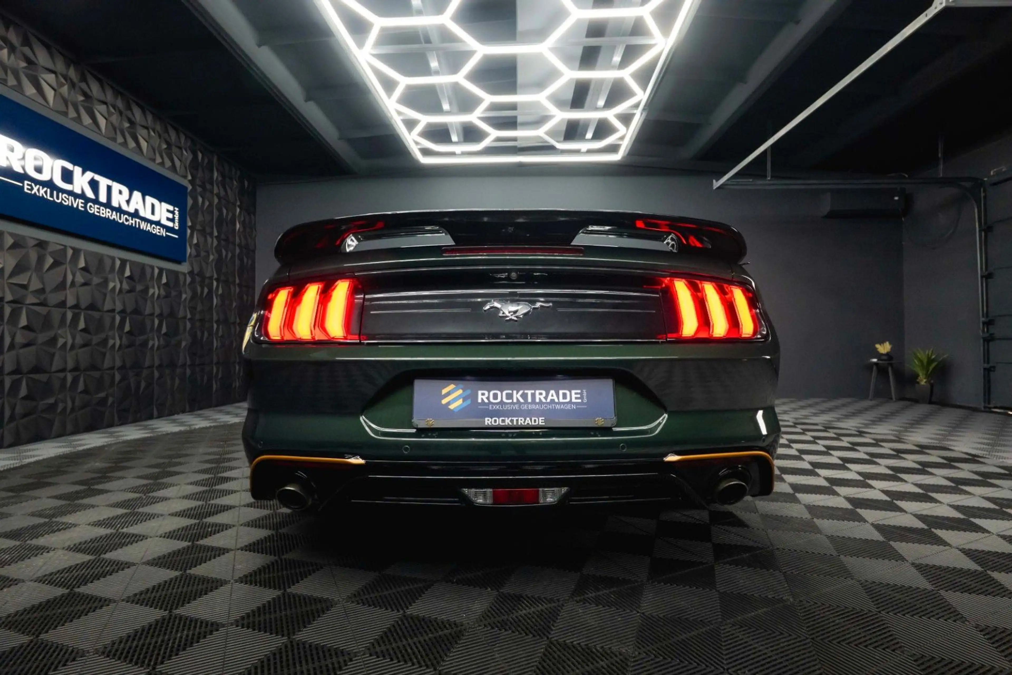 Ford Mustang Cabrio DARK HORSE RockTrade Edition 19% — photo 15