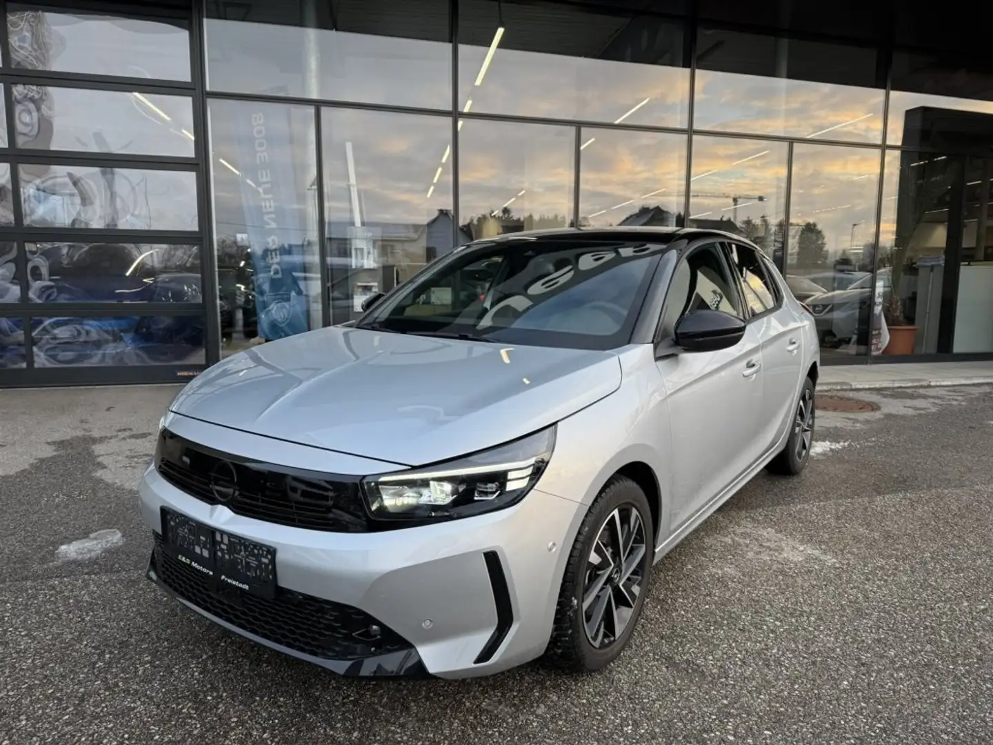 Opel Corsa 1,2 Direct Injection GS Silber - 1