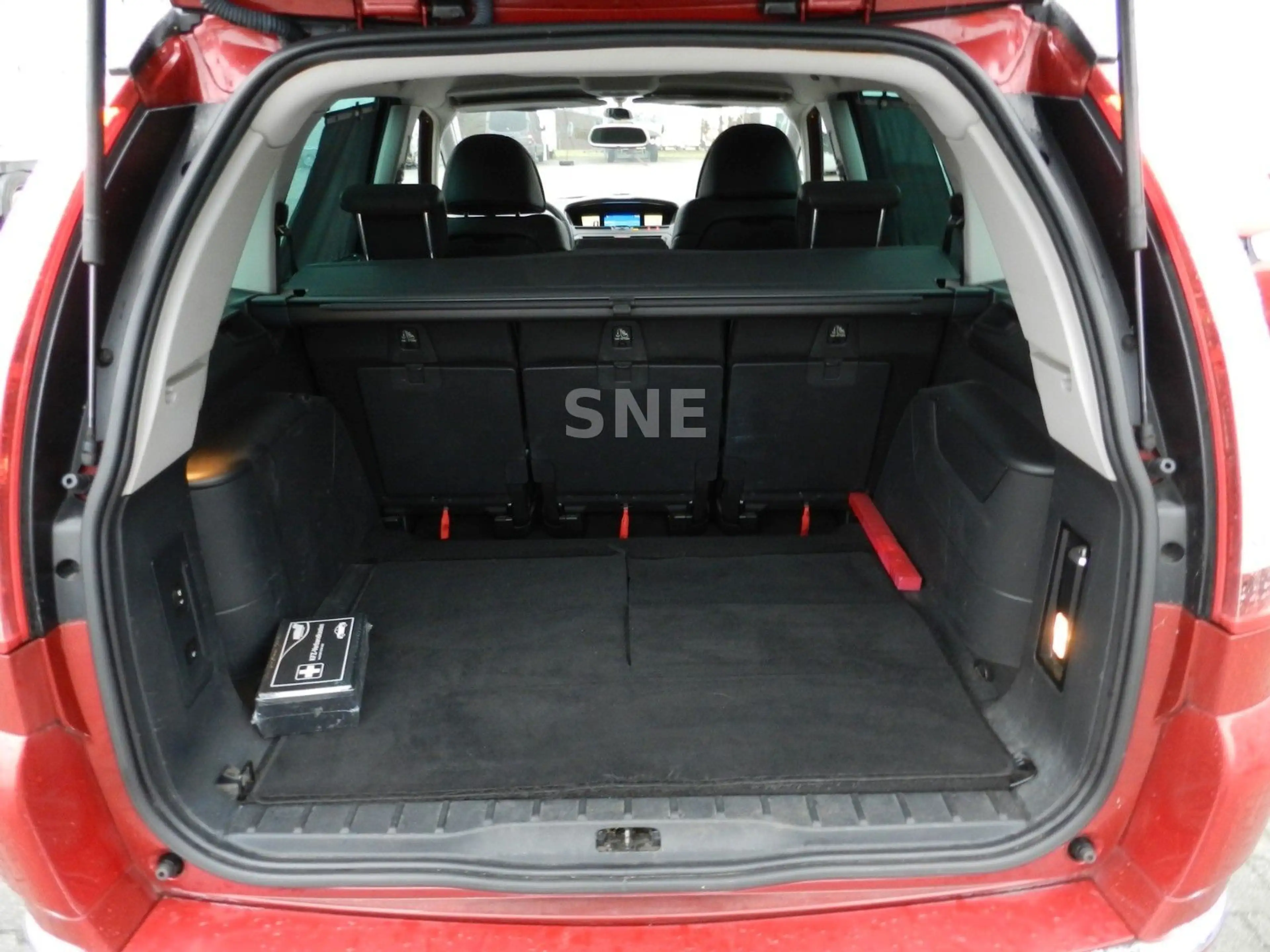 Citroen Grand C4 Picasso Exclusive — photo 15
