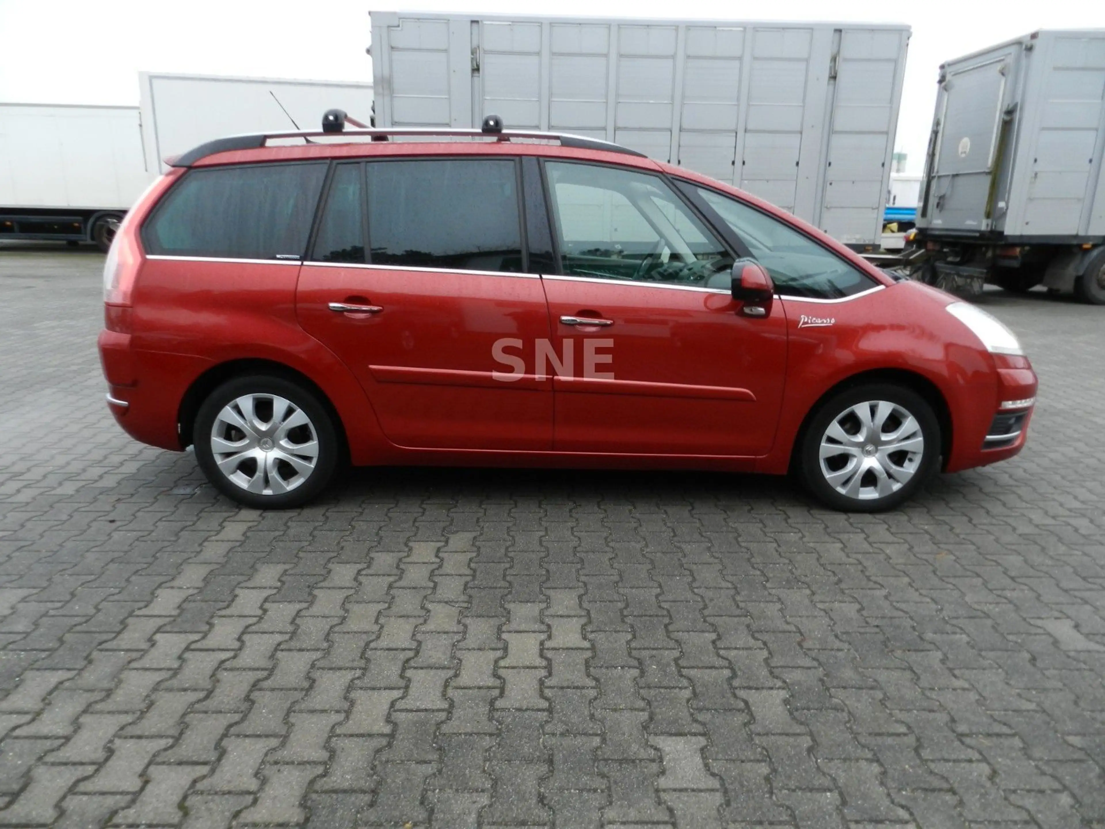 Citroen Grand C4 Picasso Exclusive — photo 5