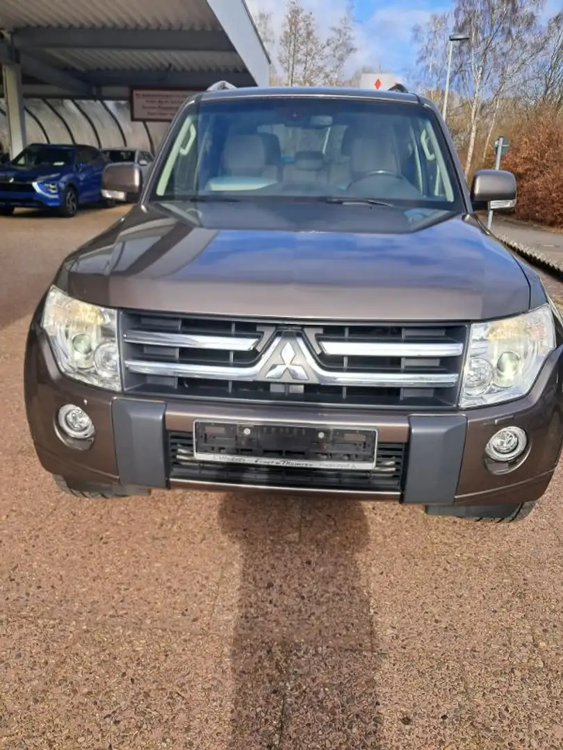 Mitsubishi Pajero 3,2 DI-D 5-Türer (Automatik) Instyle Braun - 2