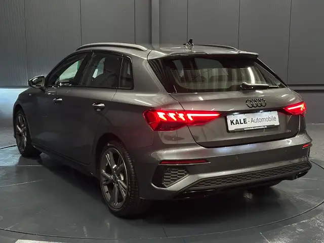 Audi A3 view 3