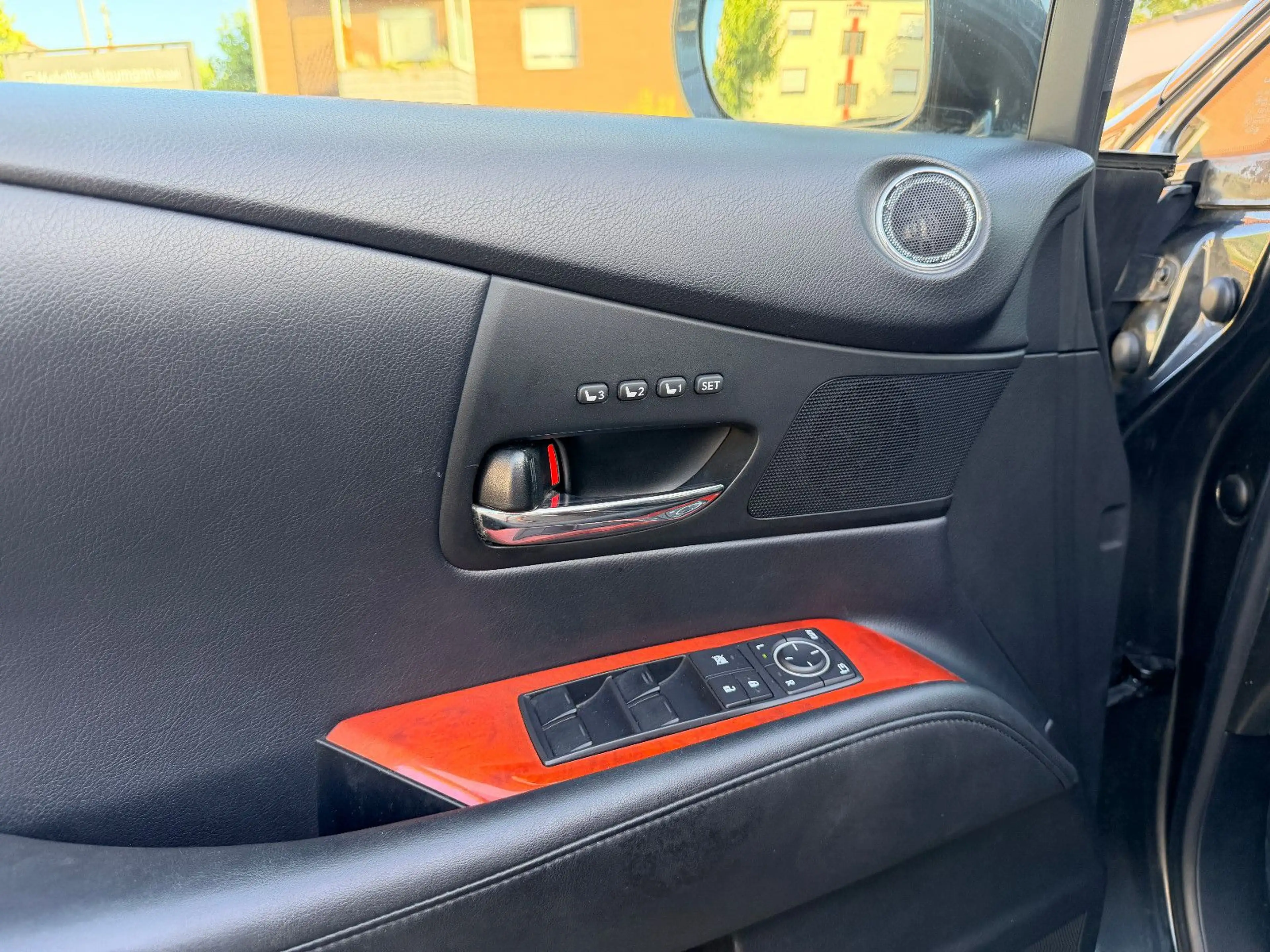 Lexus RX 450h h Luxury Line Navi ACC HUD LED S-Dach AHK — photo 15