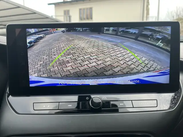 Nissan Juke view 13
