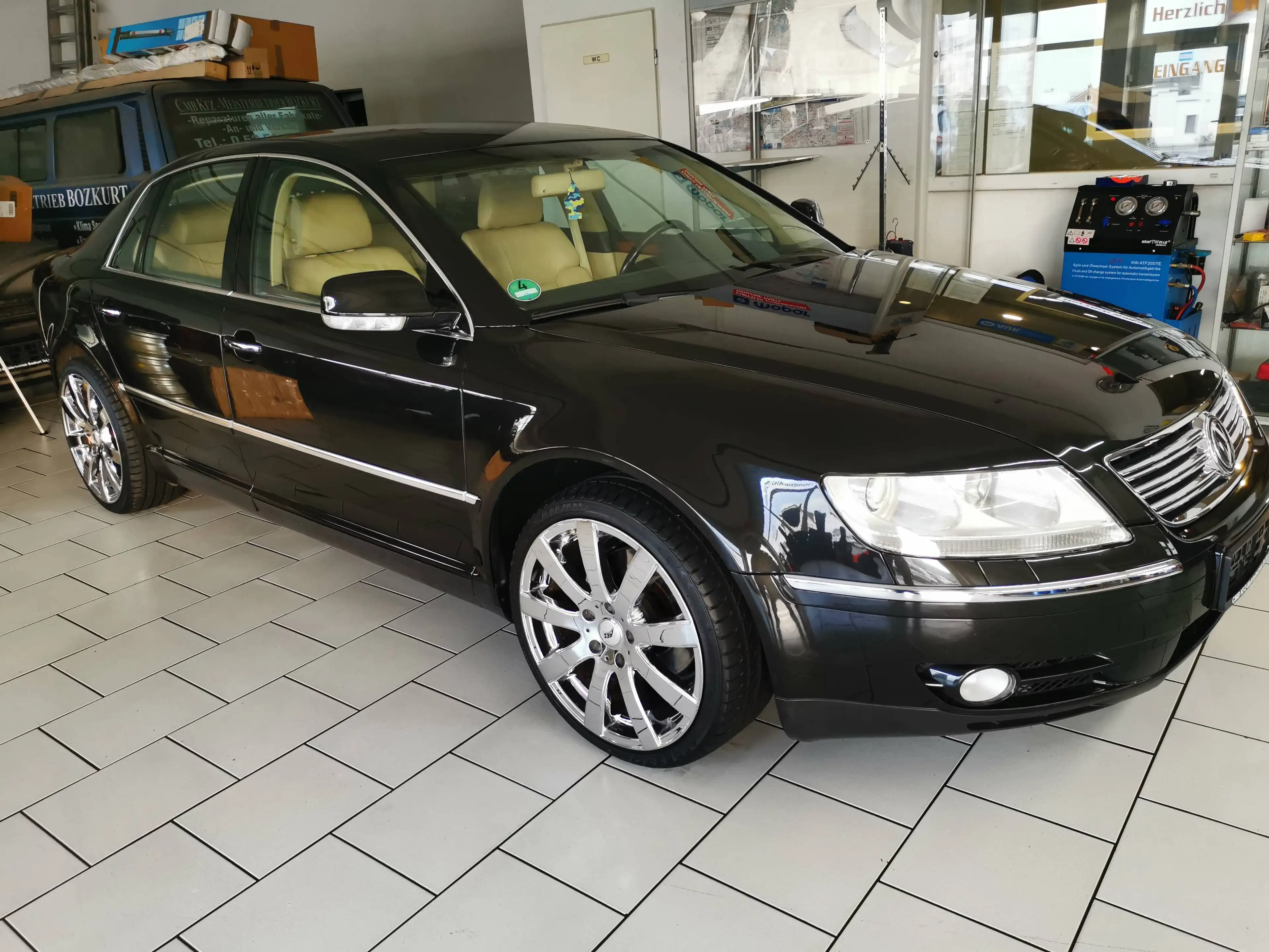 Volkswagen Phaeton V6 (5 Sitze) LPG Vollaussttung — photo 5