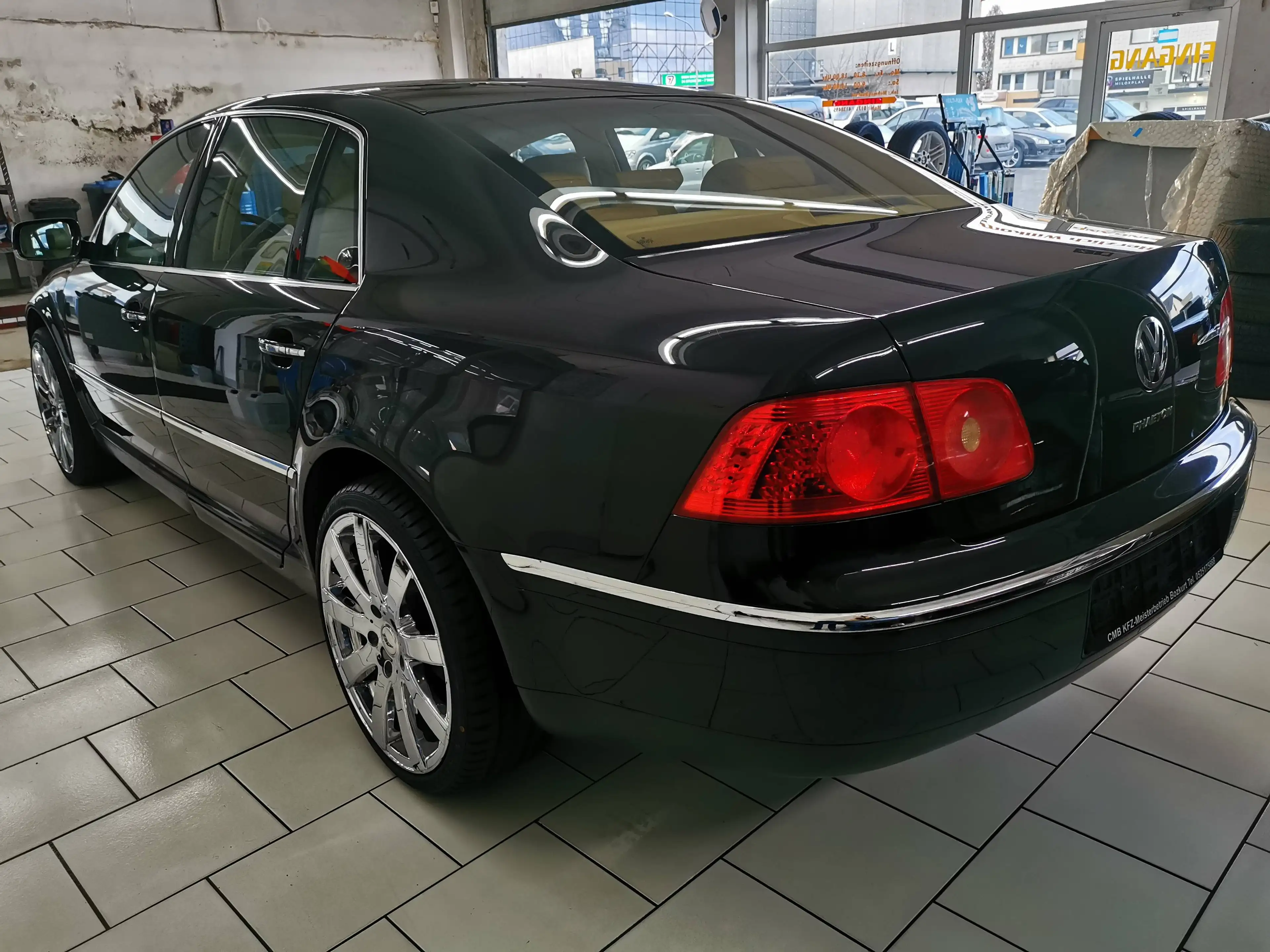 Volkswagen Phaeton V6 (5 Sitze) LPG Vollaussttung — photo 2