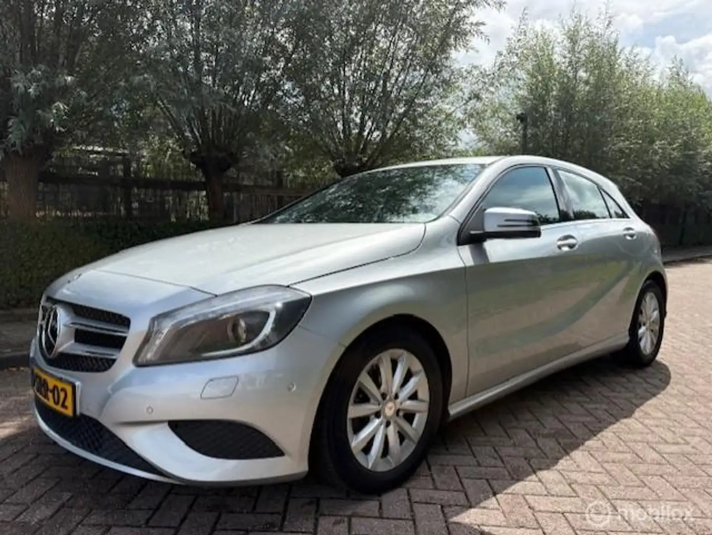 Mercedes-Benz A 180 Edition Navigatie 4U3 Nap! Grau - 1