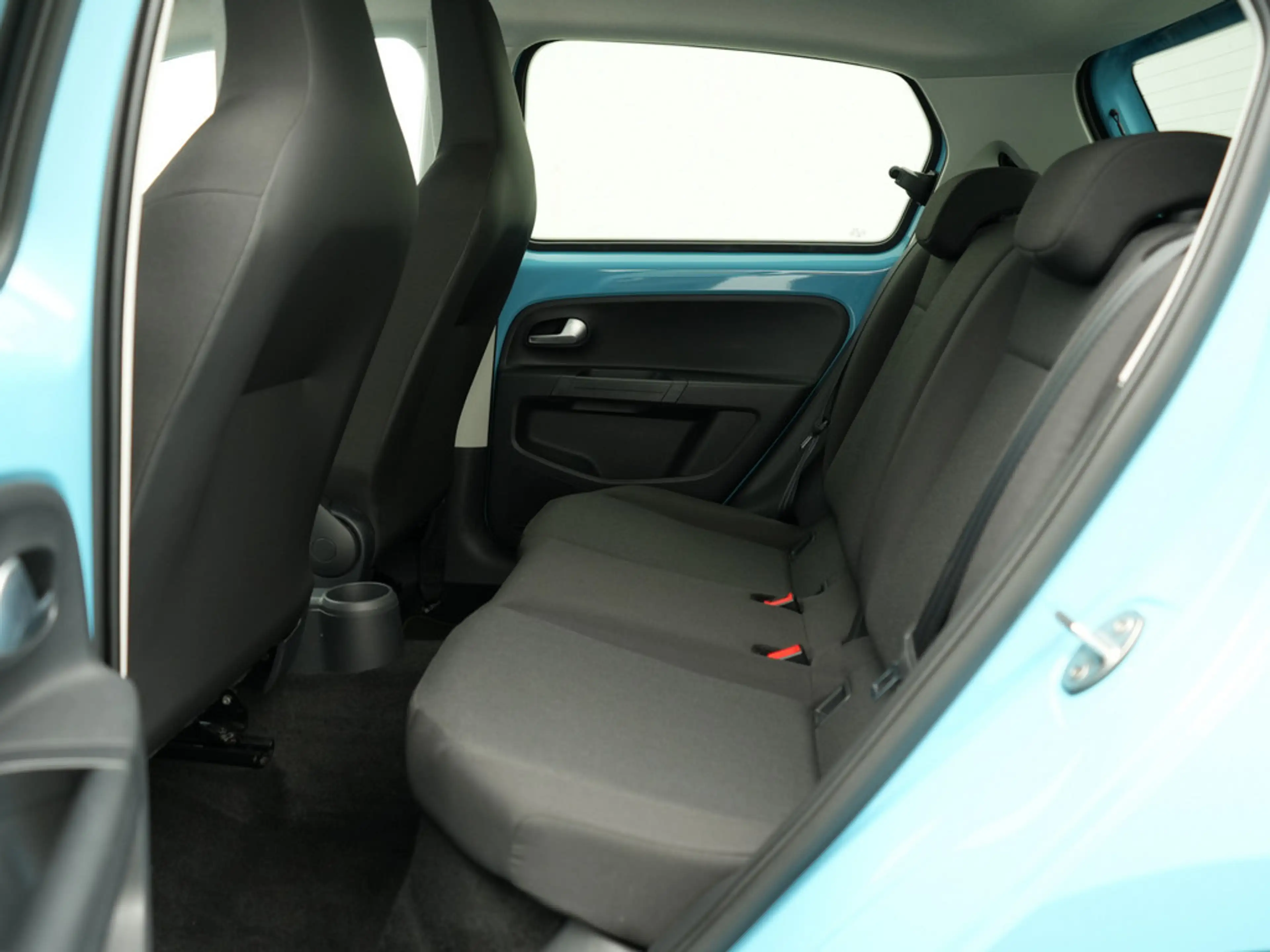Volkswagen e-up! Edition PDC SHZ KAM PORT NAVI — photo 14