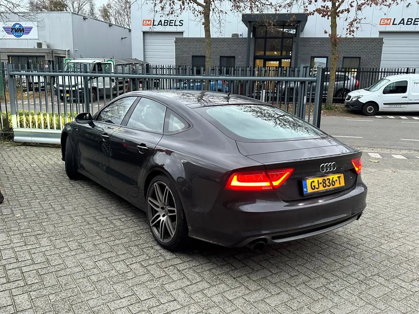 Audi A7 Sportback 3.0 TDI BiT quattro S edition - COMING S Grijs - 2