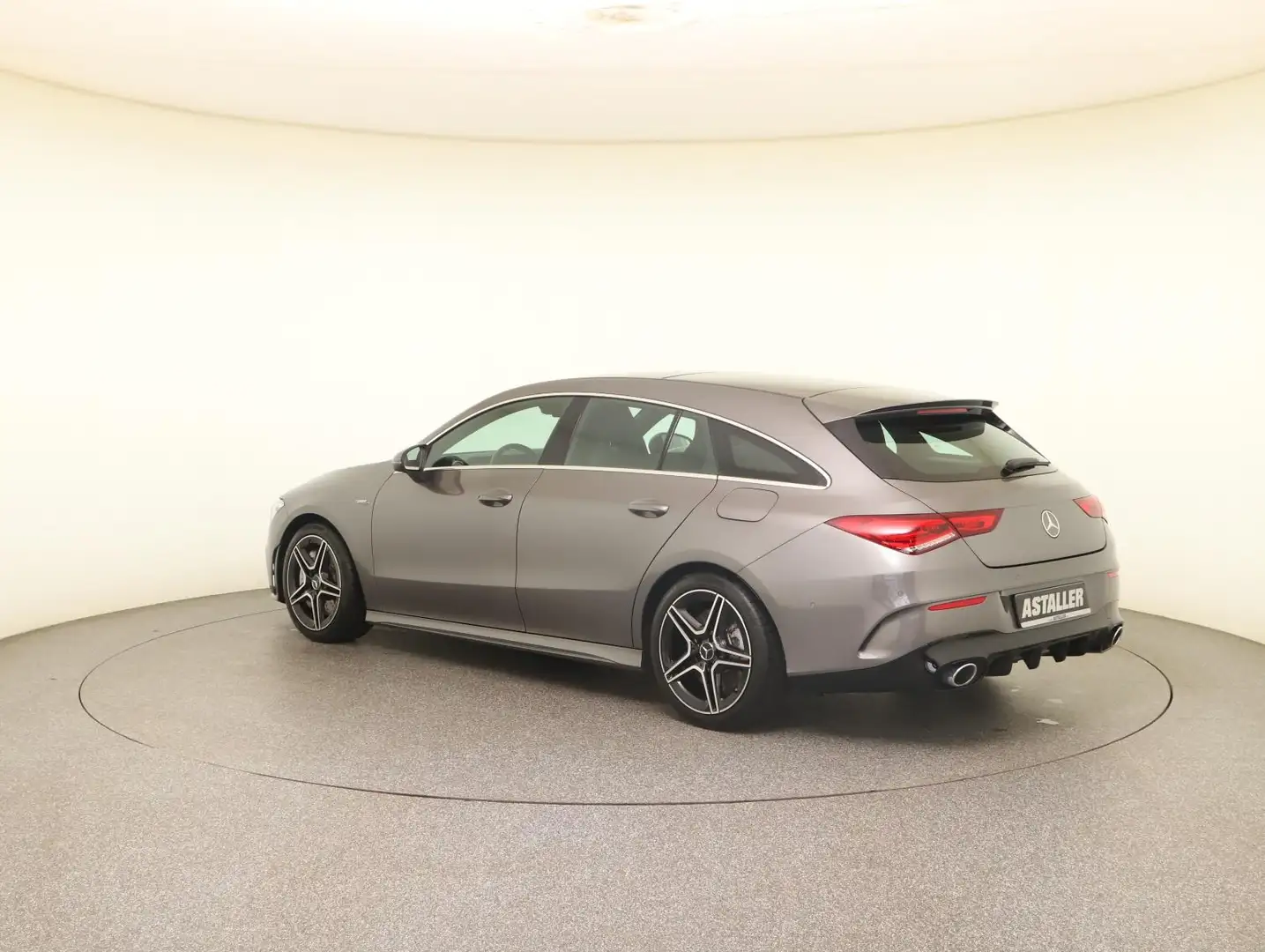 Mercedes-Benz CLA 35 AMG SB 4M MBUX+PANO+AHK+KAM+18"+Multibeam Grau - 2