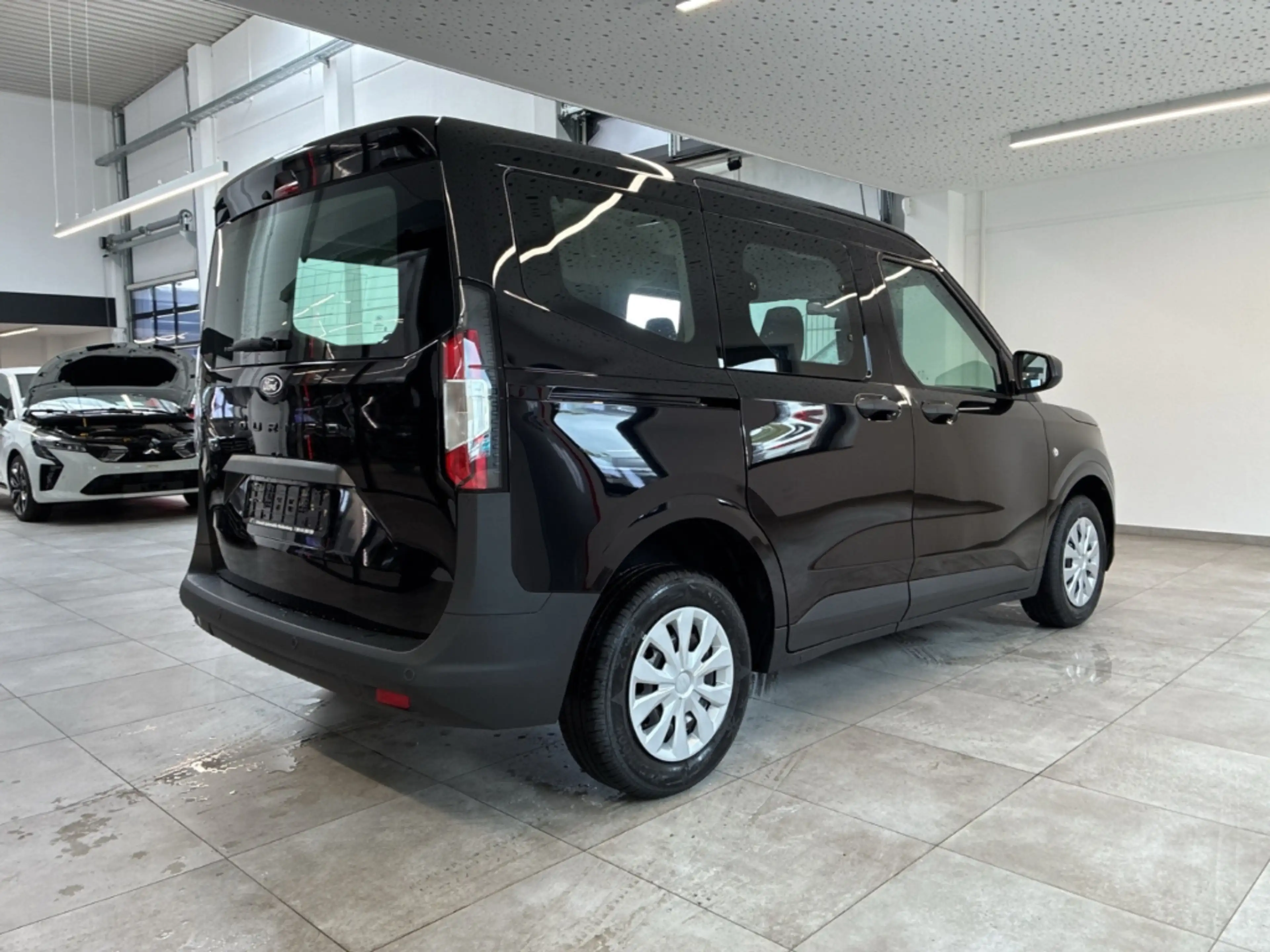 Ford Tourneo Courier 1.0 EcoBoost Trend 5J Gar. PDC SHZ Tempomat Klima — photo 4