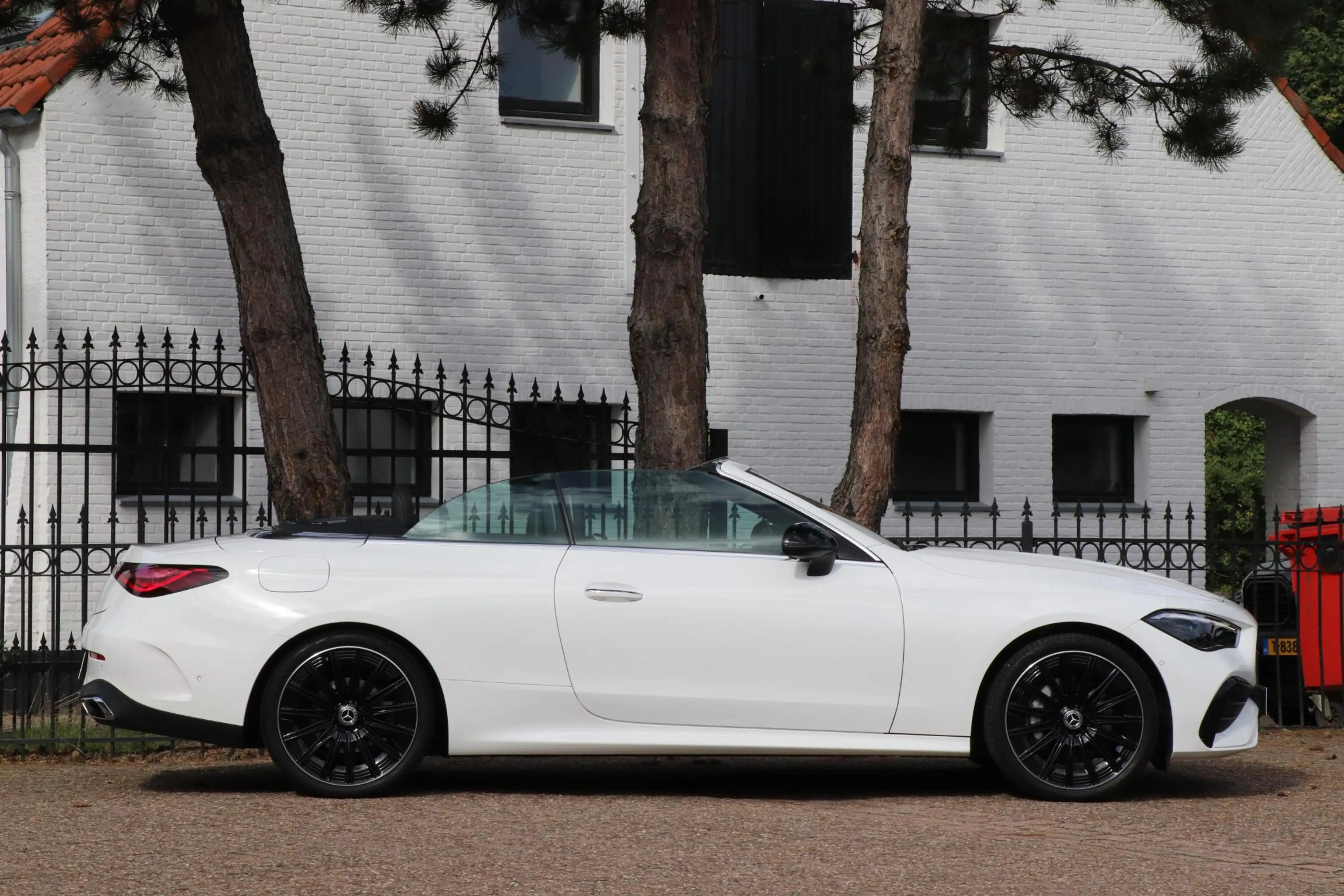 Mercedes-Benz CLE 180 Cabriolet AMG Line |Distronic — photo 6