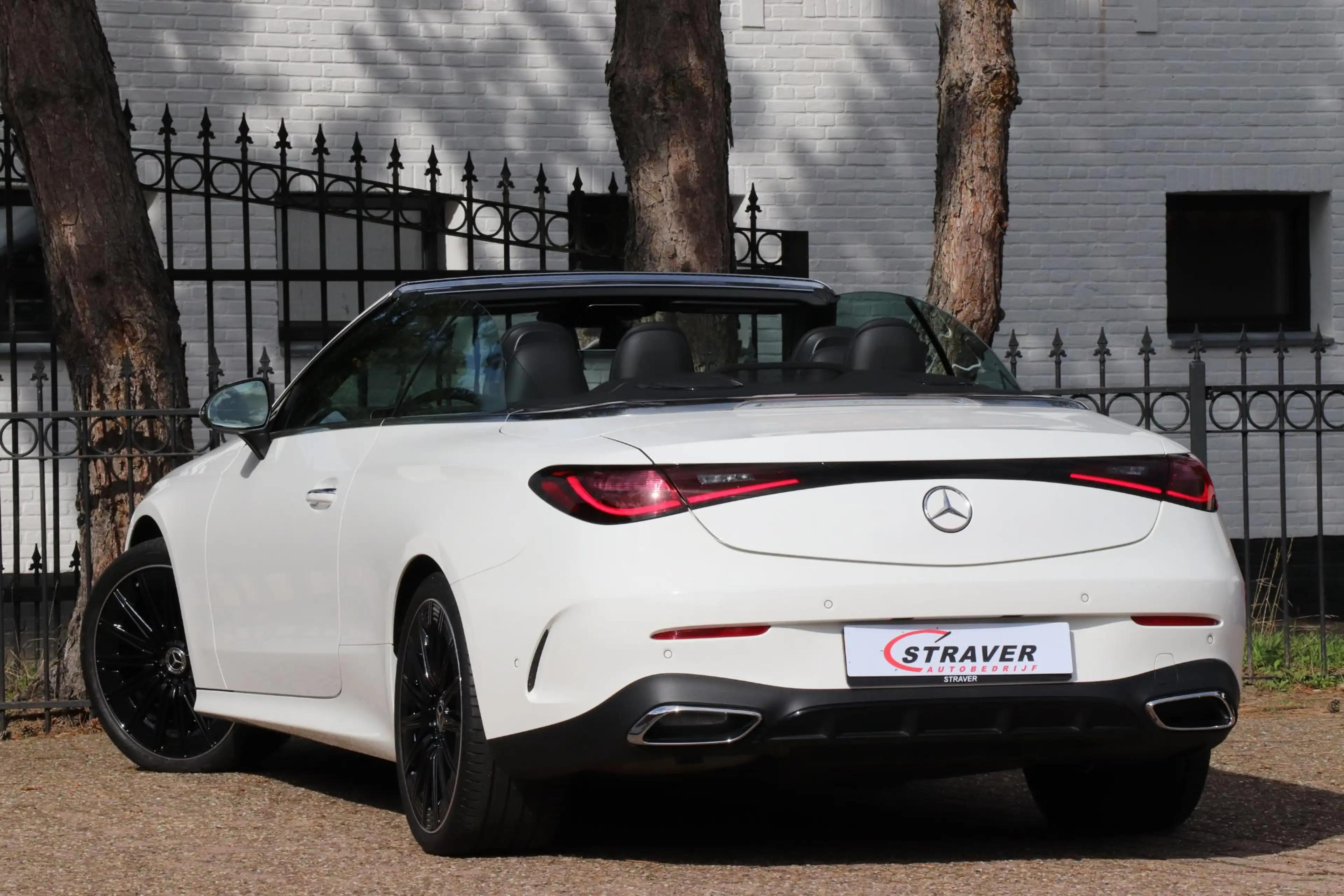 Mercedes-Benz CLE 180 Cabriolet AMG Line |Distronic — photo 3