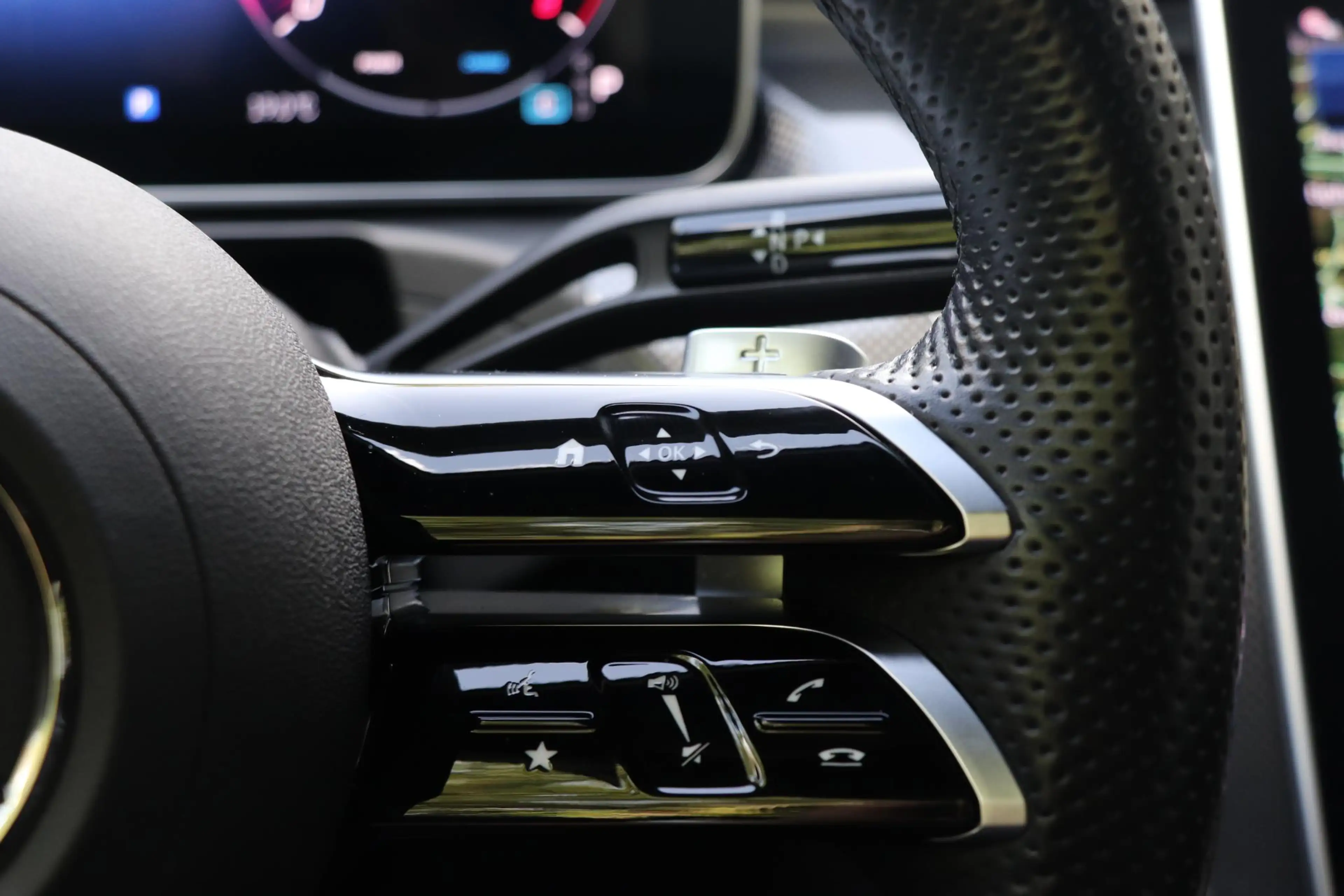 Mercedes-Benz CLE 180 Cabriolet AMG Line |Distronic — photo 45