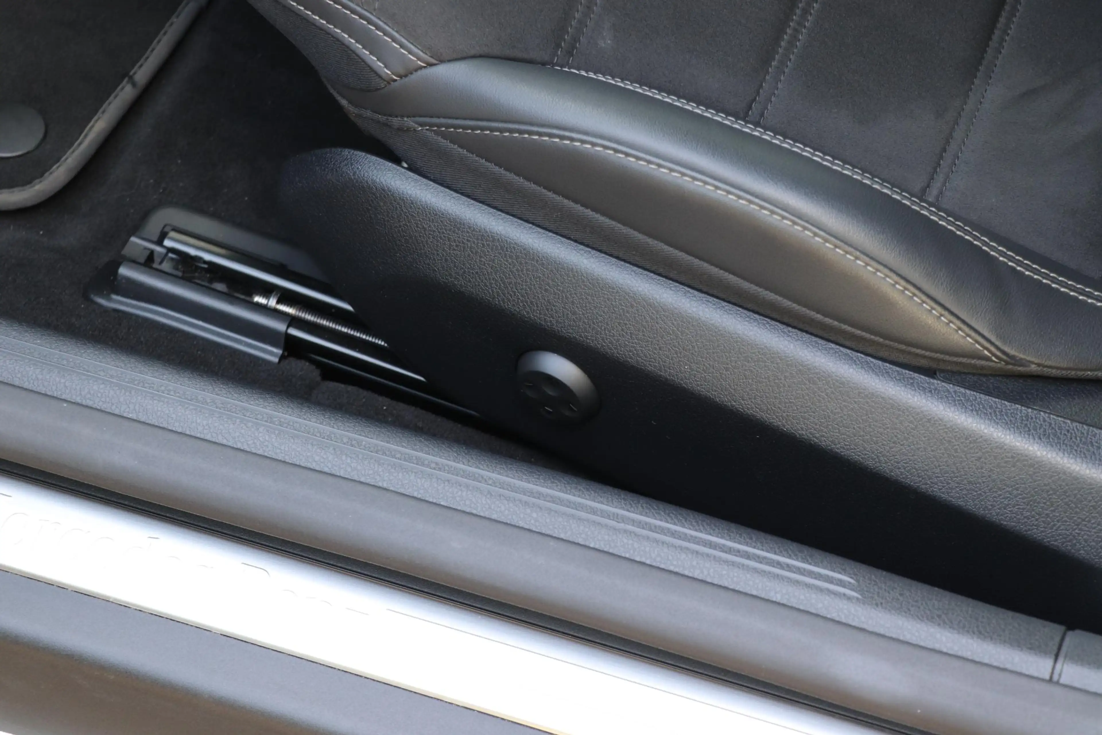 Mercedes-Benz CLE 180 Cabriolet AMG Line |Distronic — photo 41