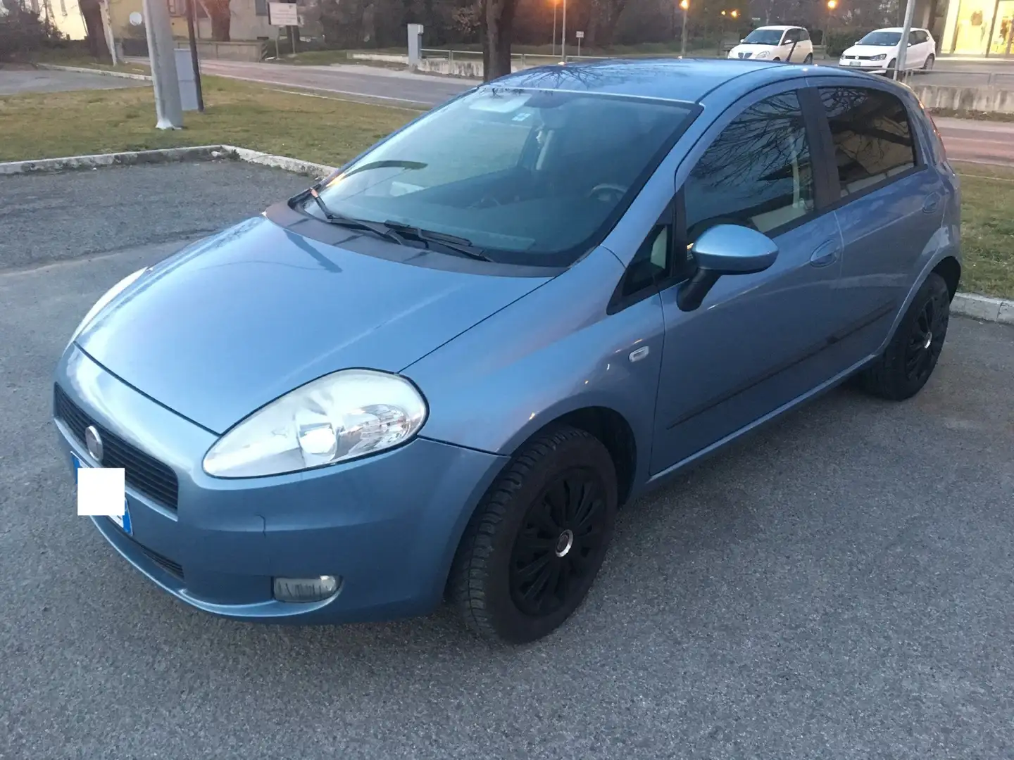 Fiat Grande Punto 5p 1.4 natural power Dynamic 77cv OK NEOPATENTATI - 1