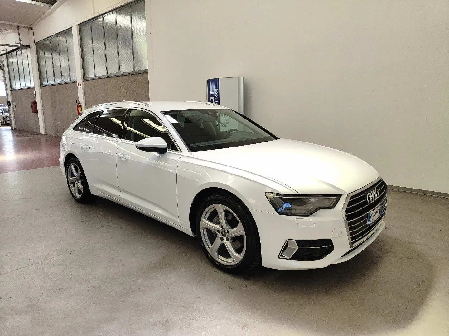 Audi A6 Avant 35 2.0 TDI MHEV S tronic Cruise Navi 19” Blanc - 2
