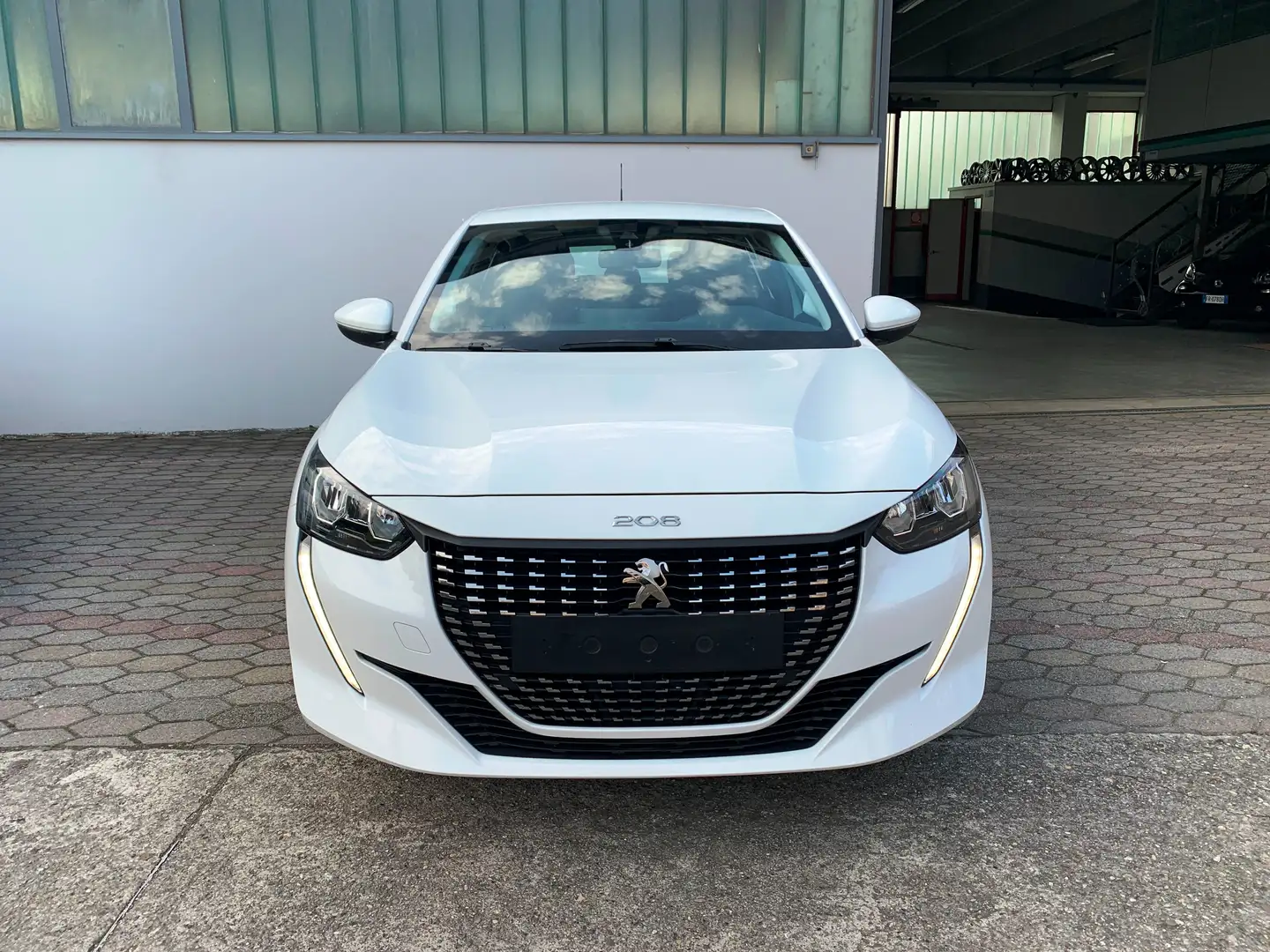 Peugeot 208 1.2 PURETECH BUSINESS NAVI CRUISE PDC LED Bianco - 2