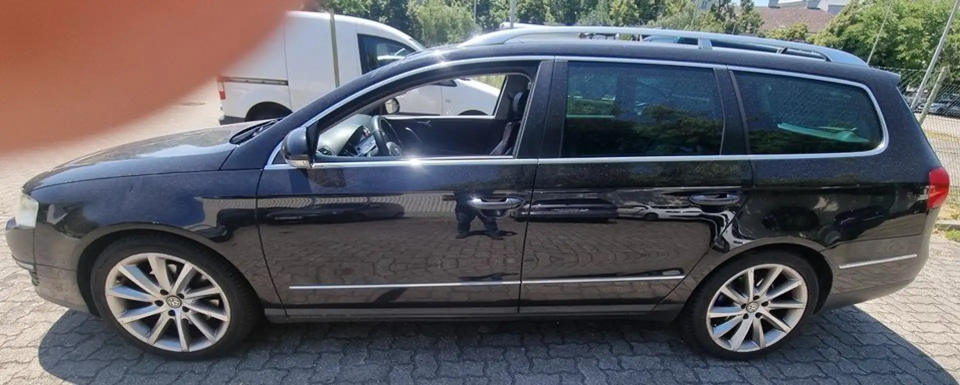 Volkswagen Passat Variant Highline 2,0 TDI DPF Black - 1