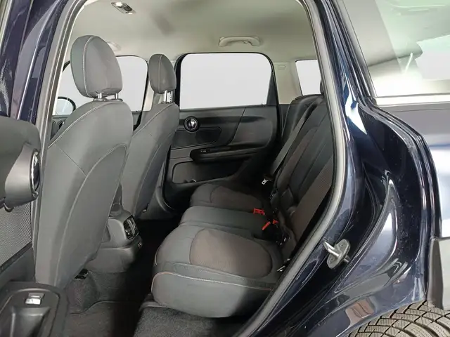 Mini Countryman view 9