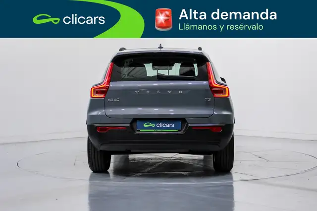 Volvo XC40 view 4