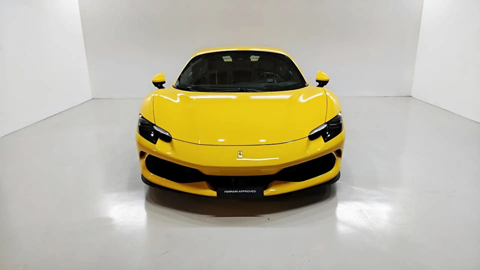 페라리 296 GTS 2026 노랑 사진 3