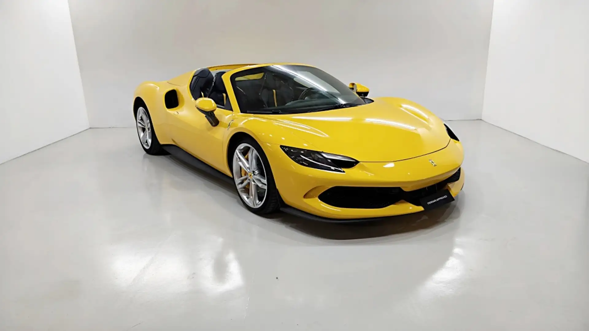 페라리 296 GTS 2026 노랑 사진 4