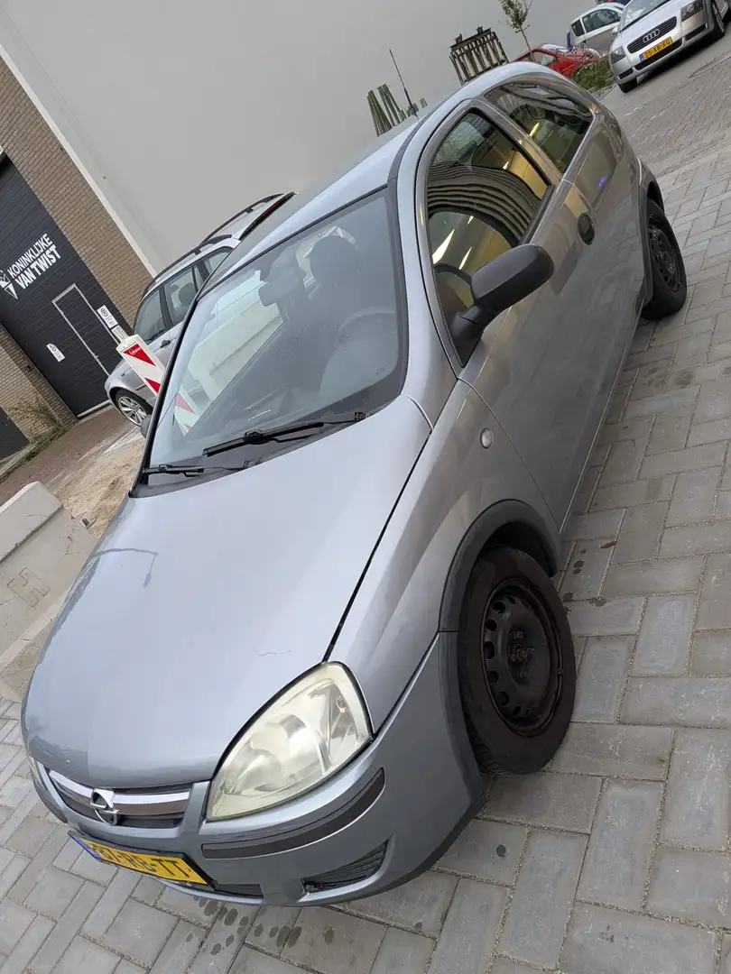 Opel Corsa 1.2-16V Rhythm Grijs - 1
