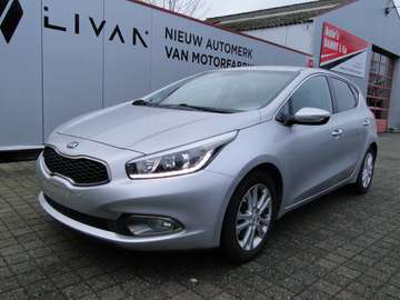 Cee'd 1.4i camera navi