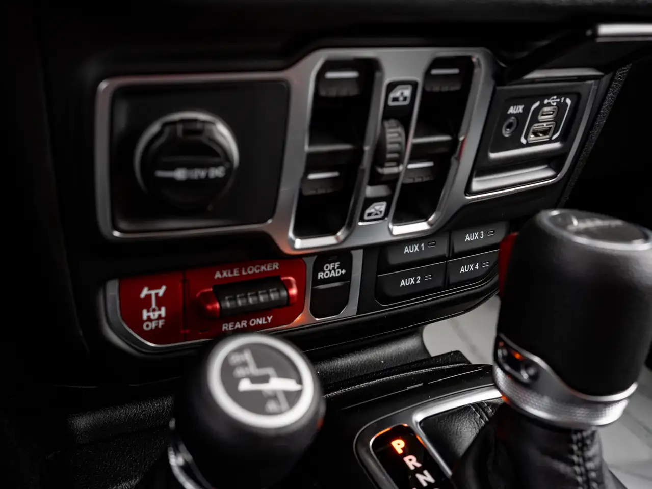Jeep Gladiator снимка Jeep Gladiator