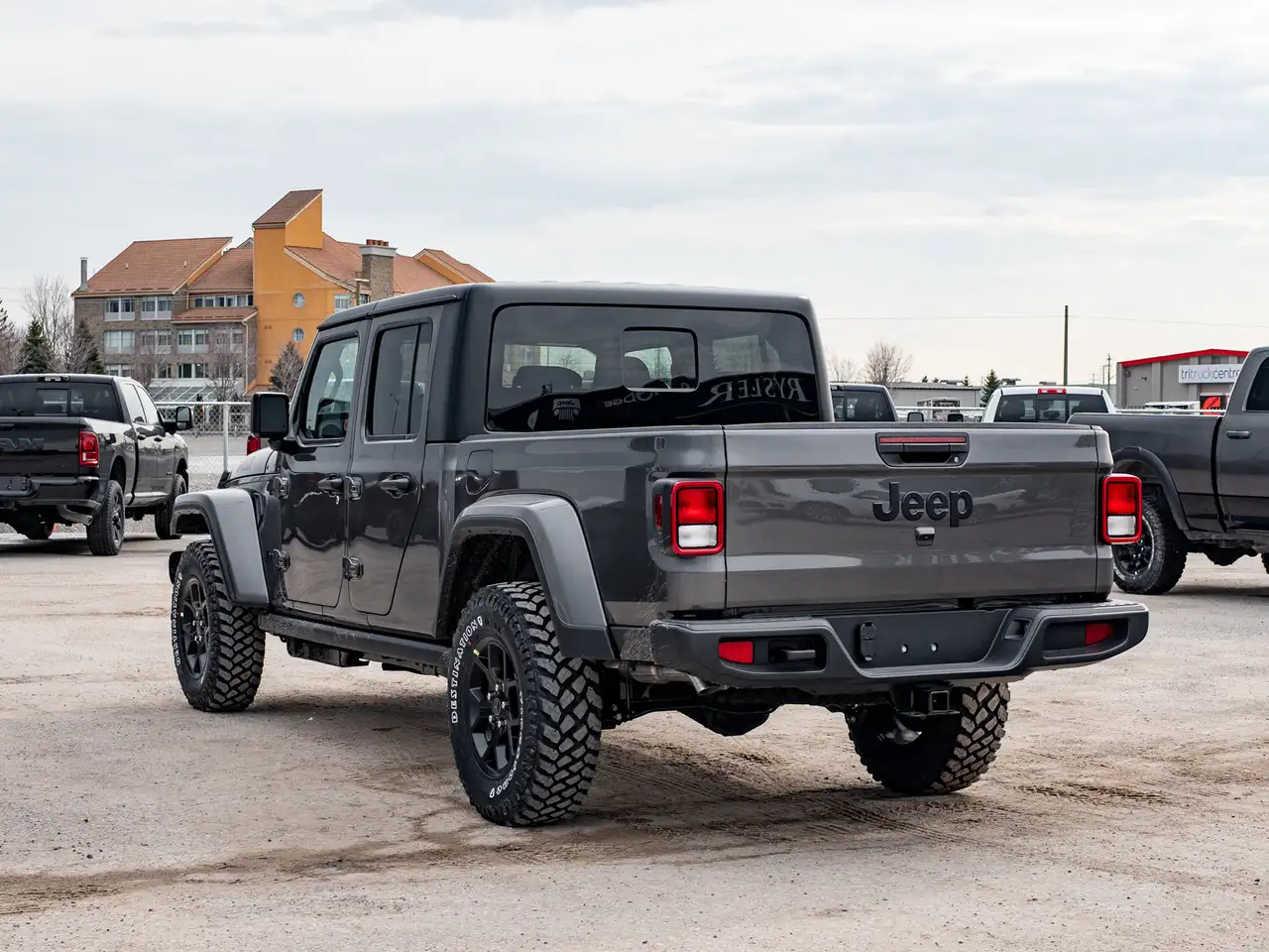 Jeep Gladiator снимка Jeep Gladiator