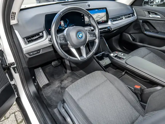 BMW iX1 view 17