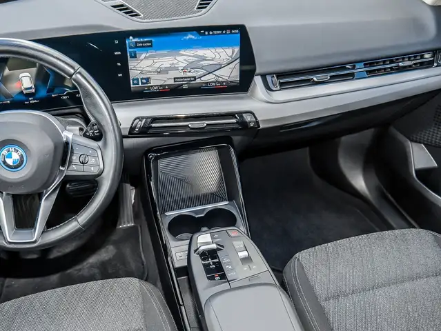 BMW iX1 view 16