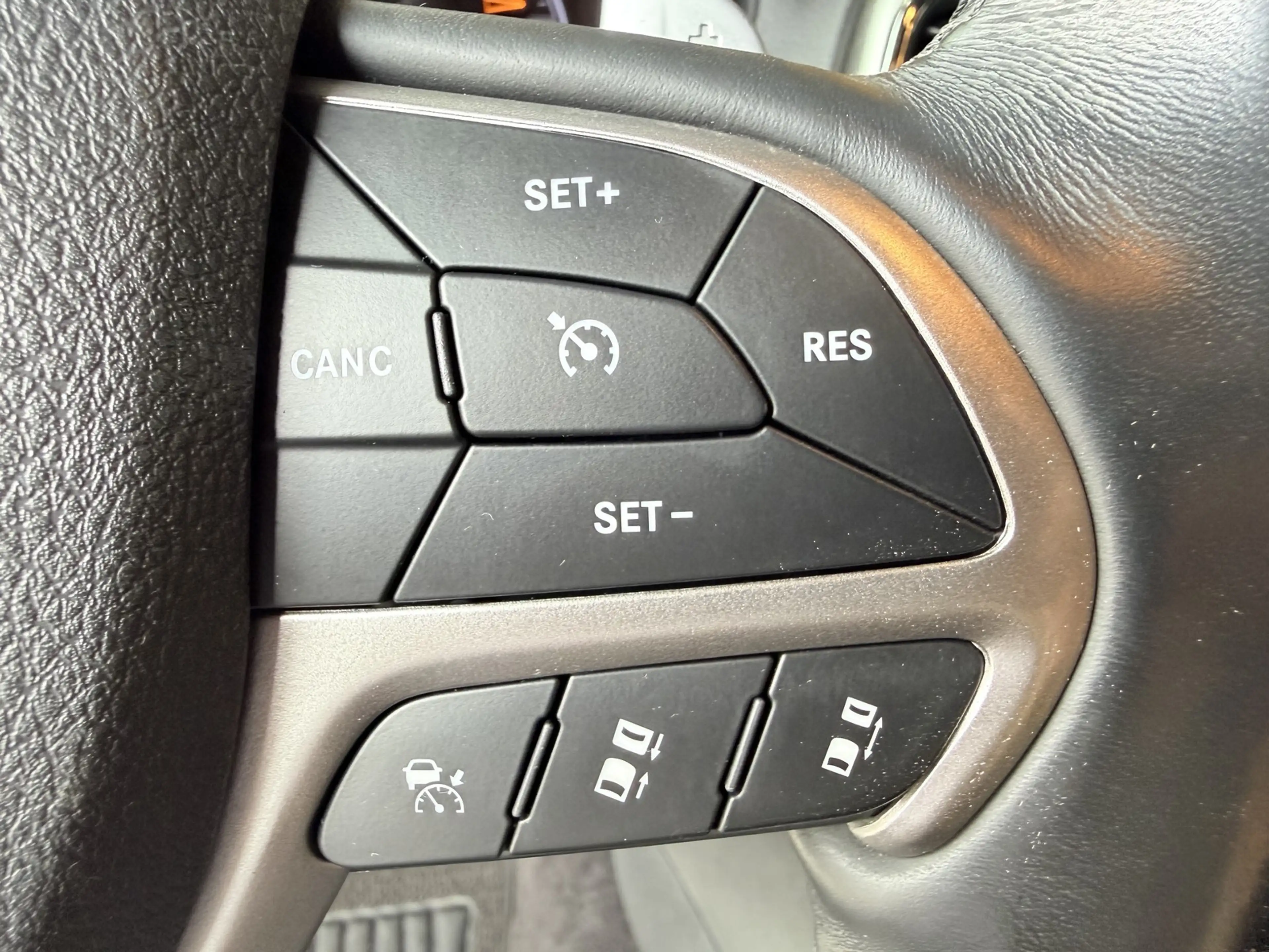 Jeep Grand Cherokee 3.0 CRD Overland *Top-Ausstattung **************** — photo 14