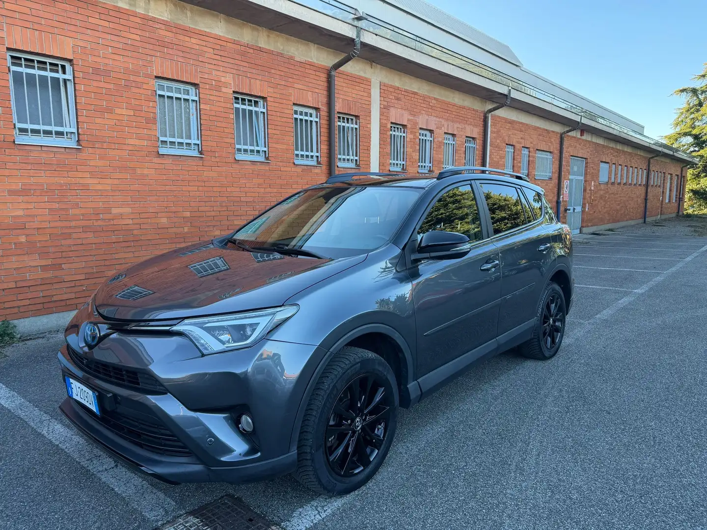 Toyota RAV 4 Rav4 2.5 vvt-i h Business 4wd e-cvt my17 Grigio - 1