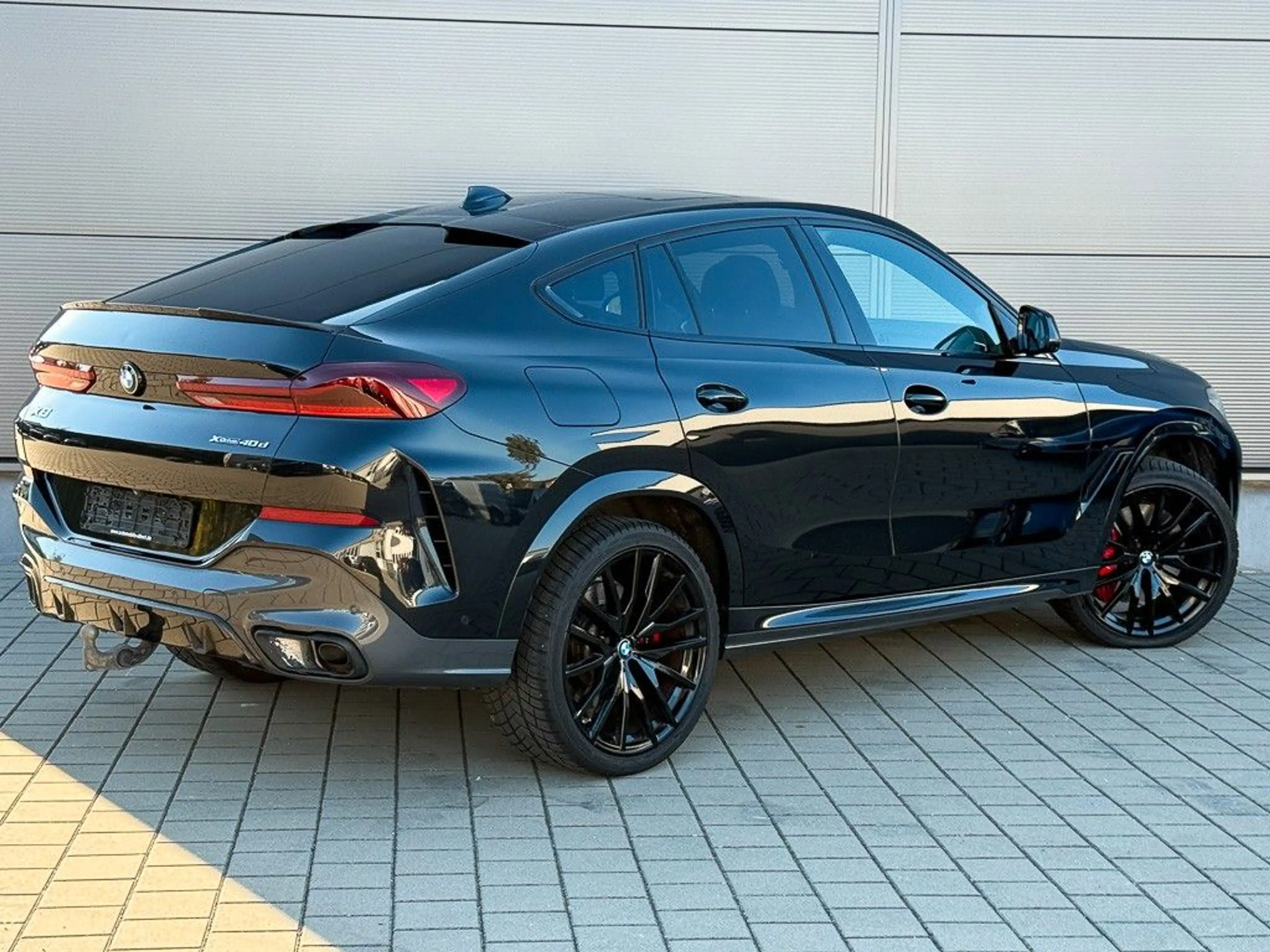 BMW X6 xDrive 40 d M Sport*AHK*B&W*PanoSky*Laser*HUD — photo 14