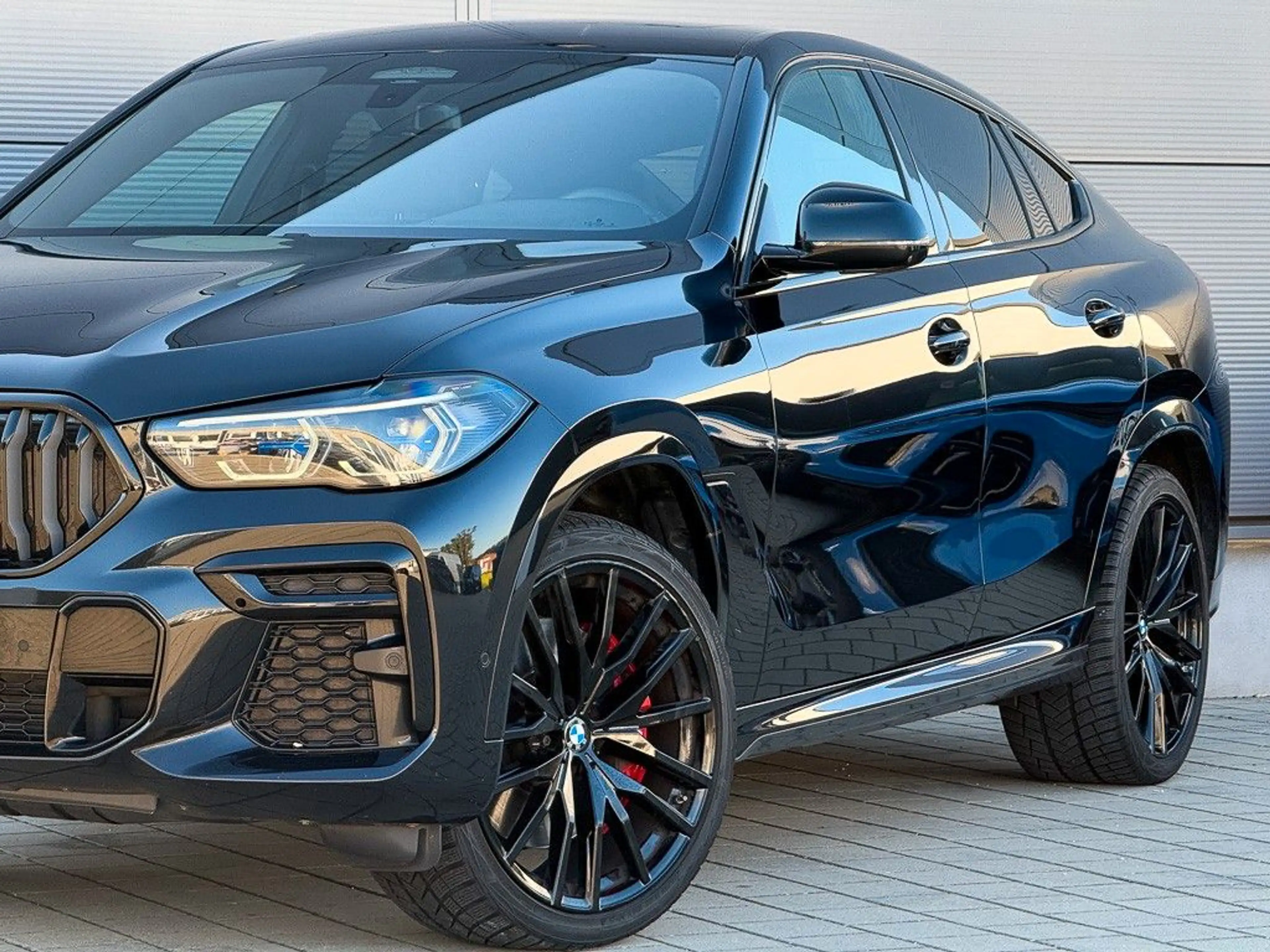 BMW X6 xDrive 40 d M Sport*AHK*B&W*PanoSky*Laser*HUD — photo 5