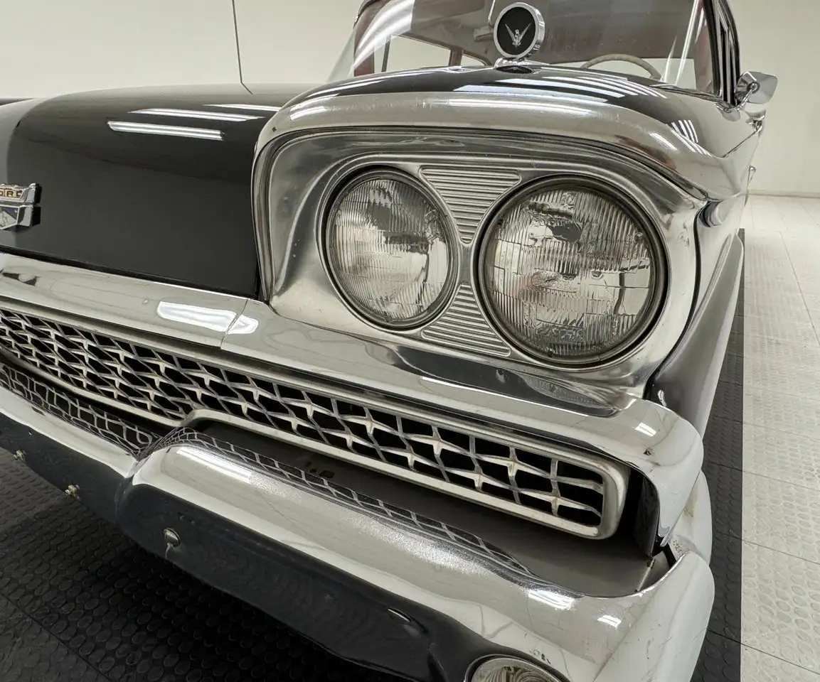 Ford 500 2 Door Club Sedan, foto 10
