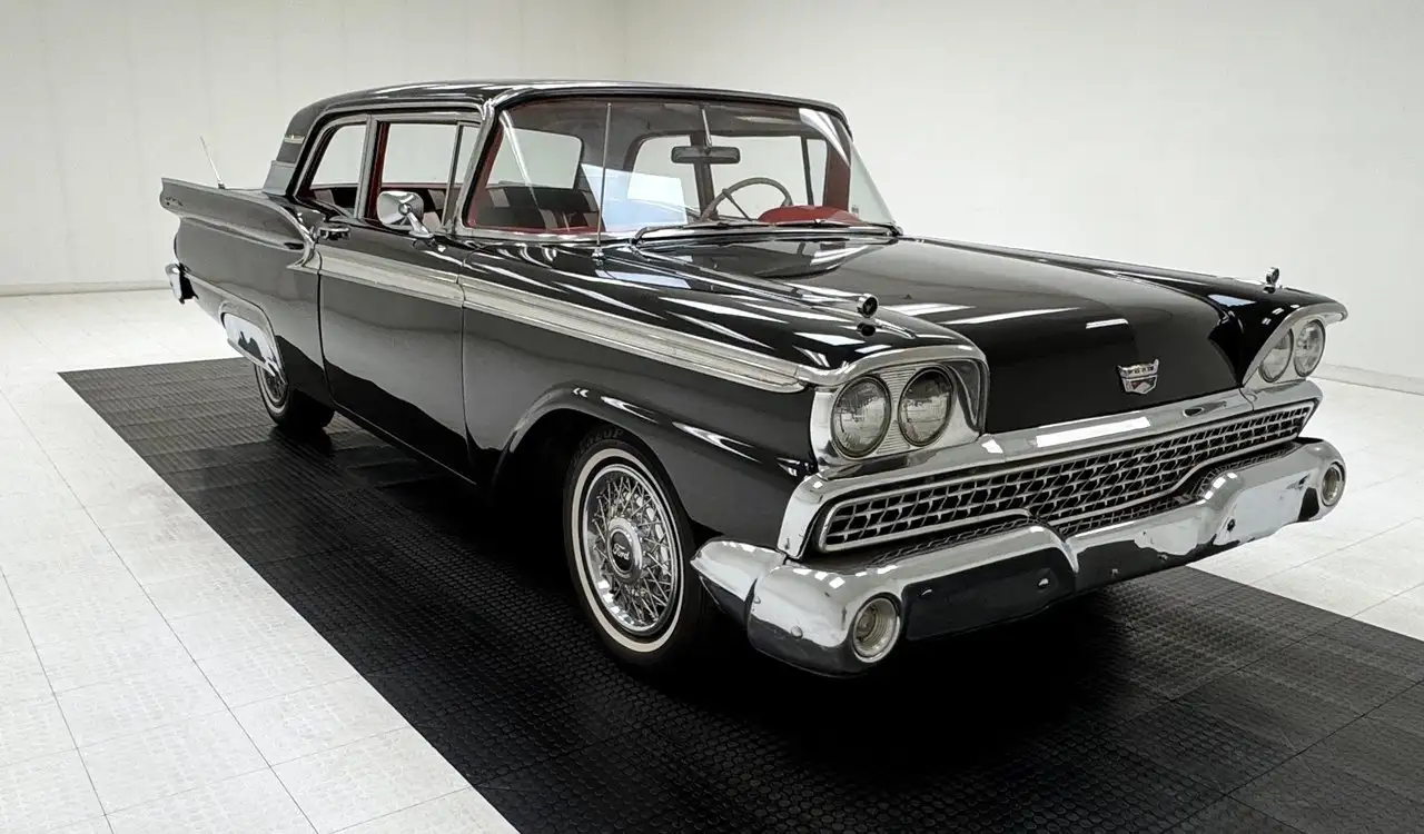 Ford 500 2 Door Club Sedan, foto 7