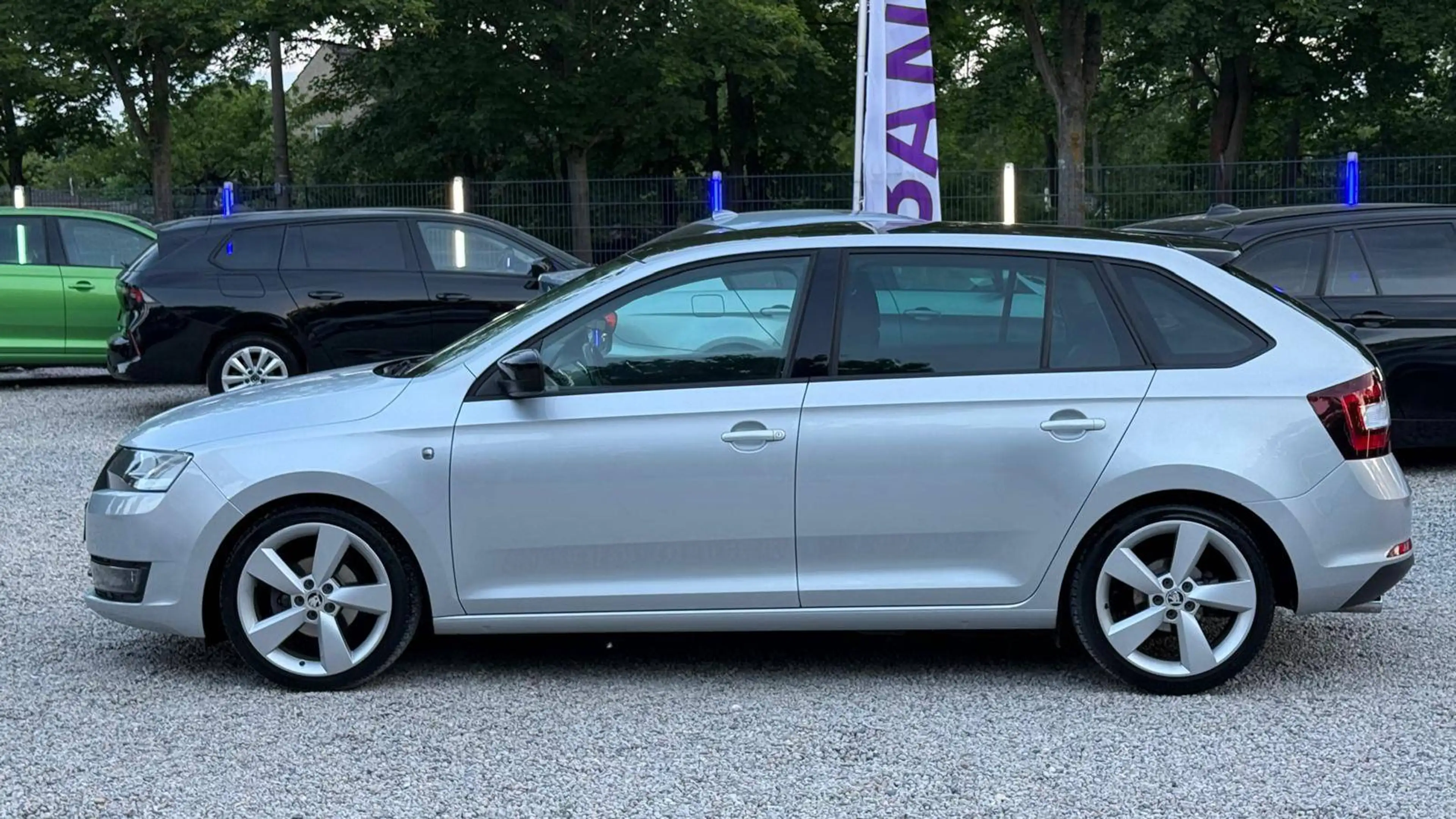 Skoda Rapid/Spaceback Active/Pano/Temp./SHZ/Auspuff Sound — photo 3