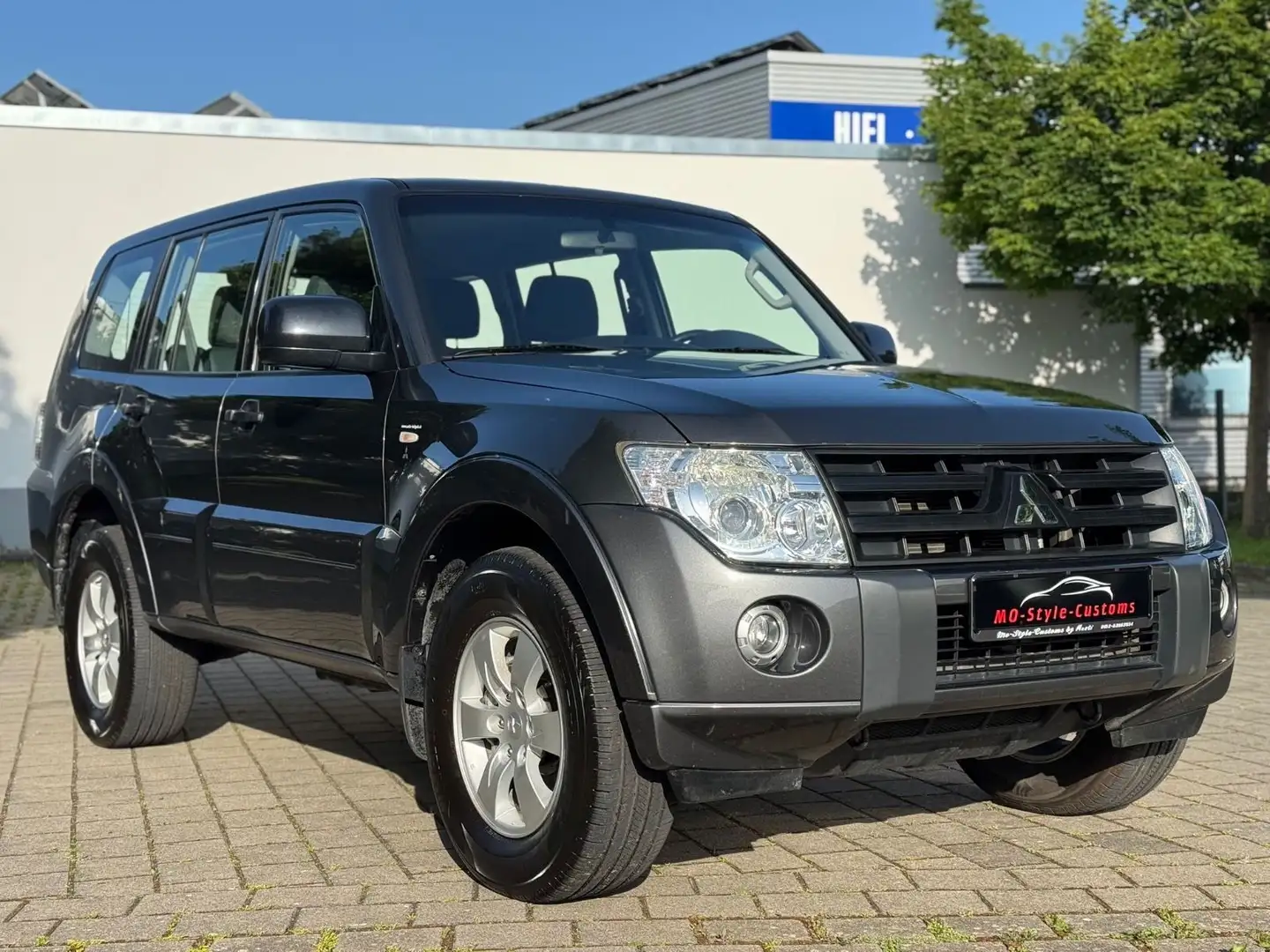 Mitsubishi Pajero *7.Sitzer*PAJERO/3.2 DI*Wenig KM*5.Gang*4x4*AHK* Серый - 1