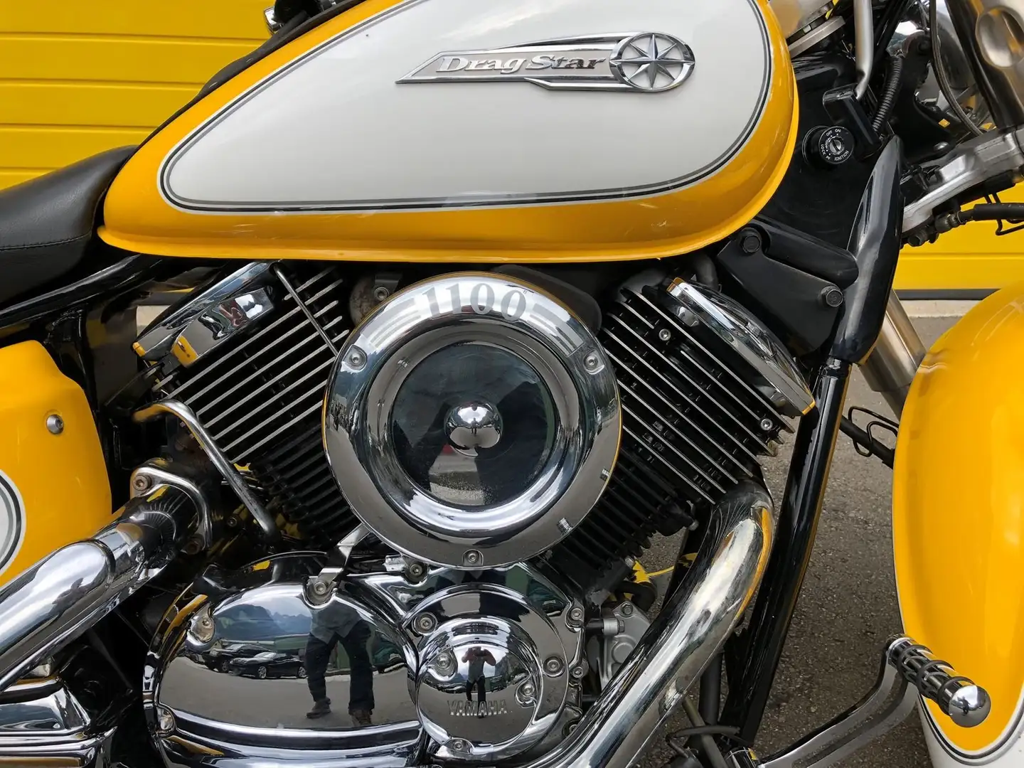Yamaha XVS 1100 žuta - 2