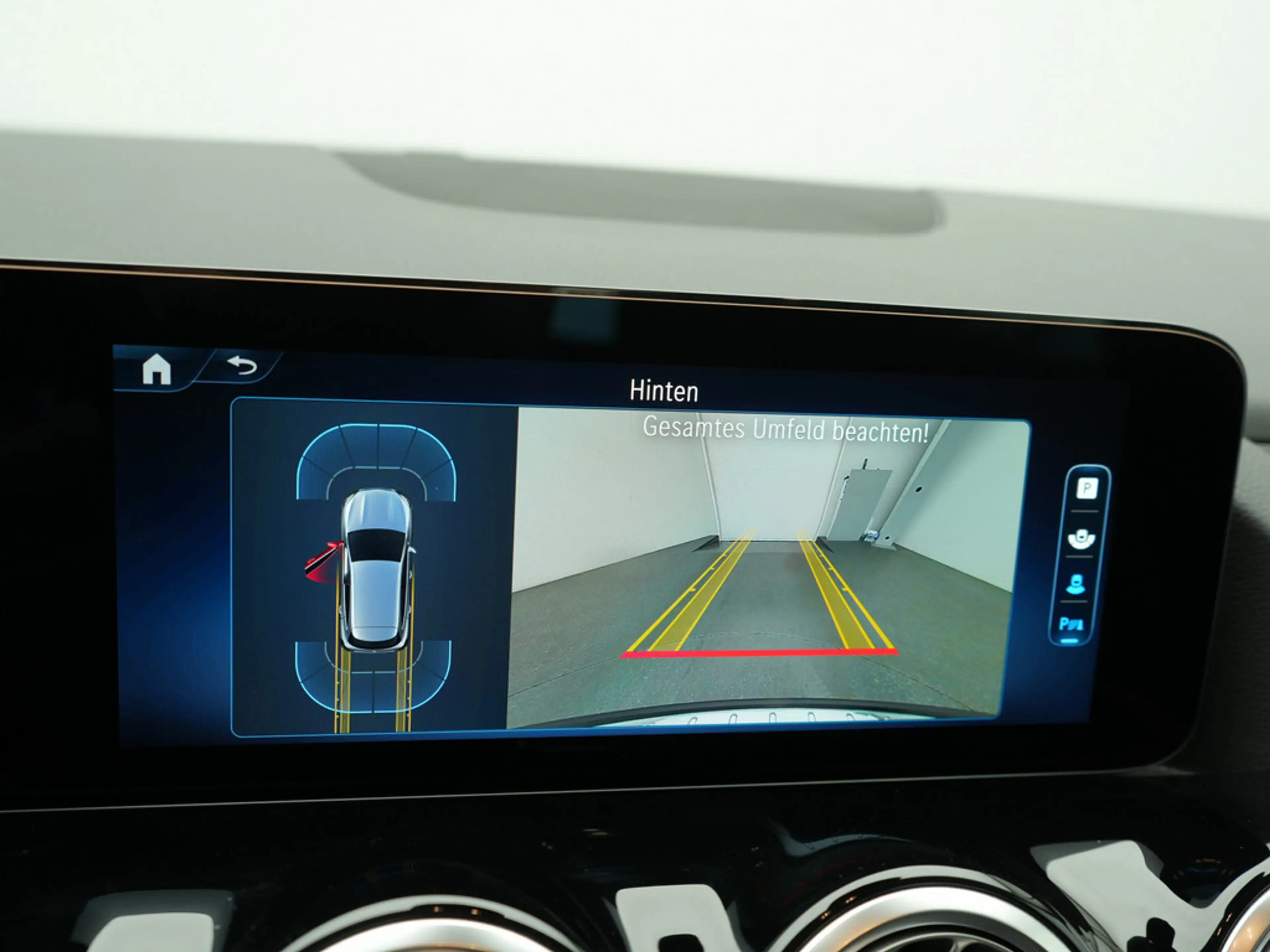 Mercedes-Benz GLA 250 VIRT NAVI SHZ KAM LED — photo 13