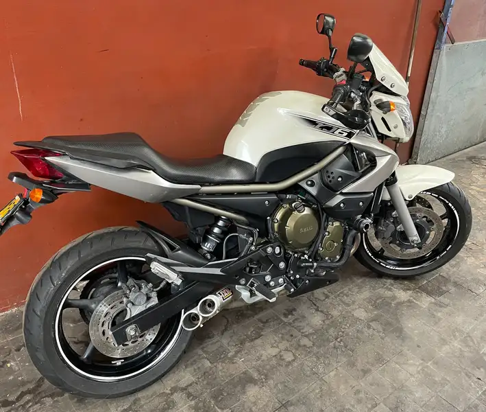 Yamaha XJ 6 - foto 2